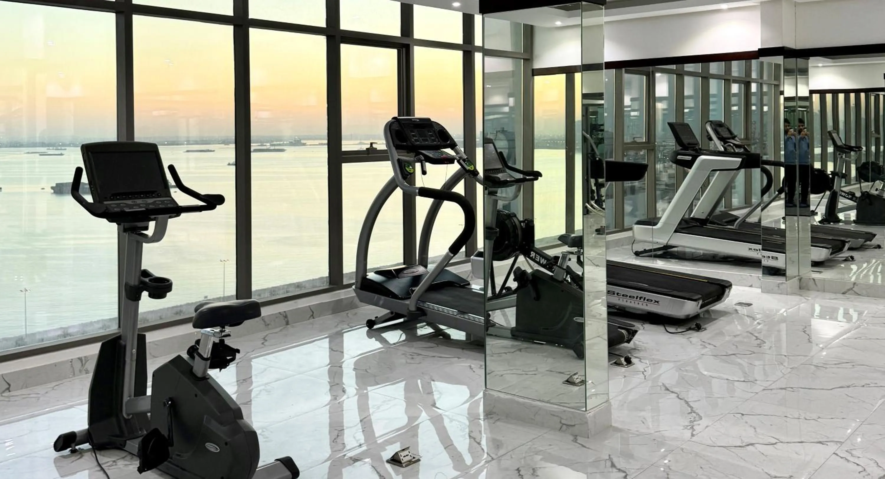 Fitness centre/facilities in Al Safwa One