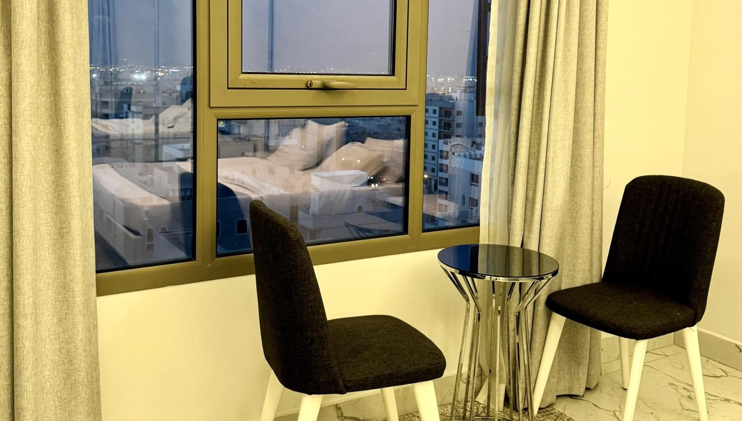 Seating area, Bed in Al Safwa One