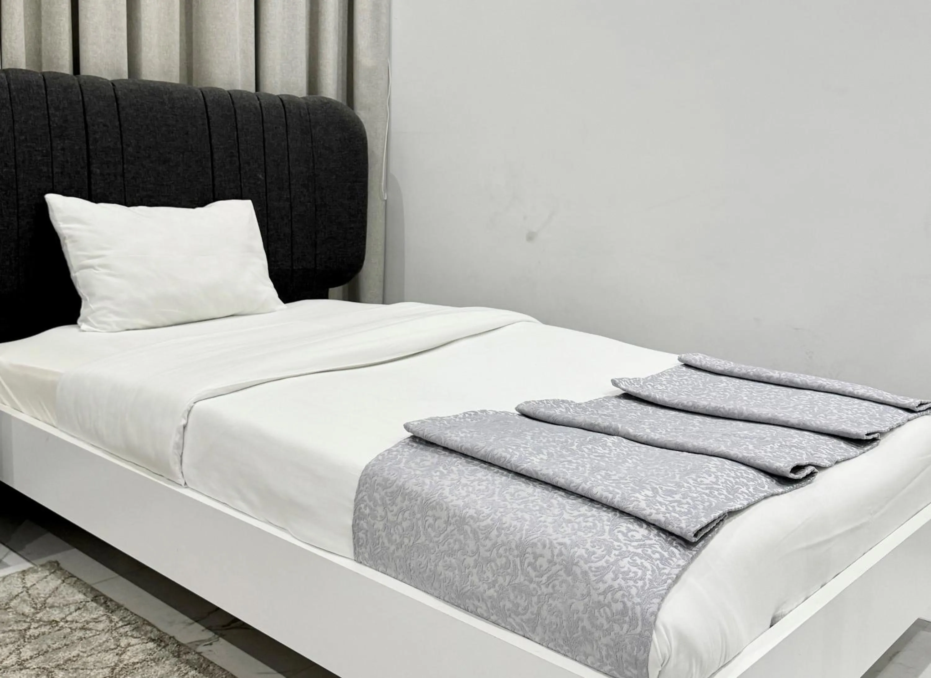 City view, Bed in Al Safwa One