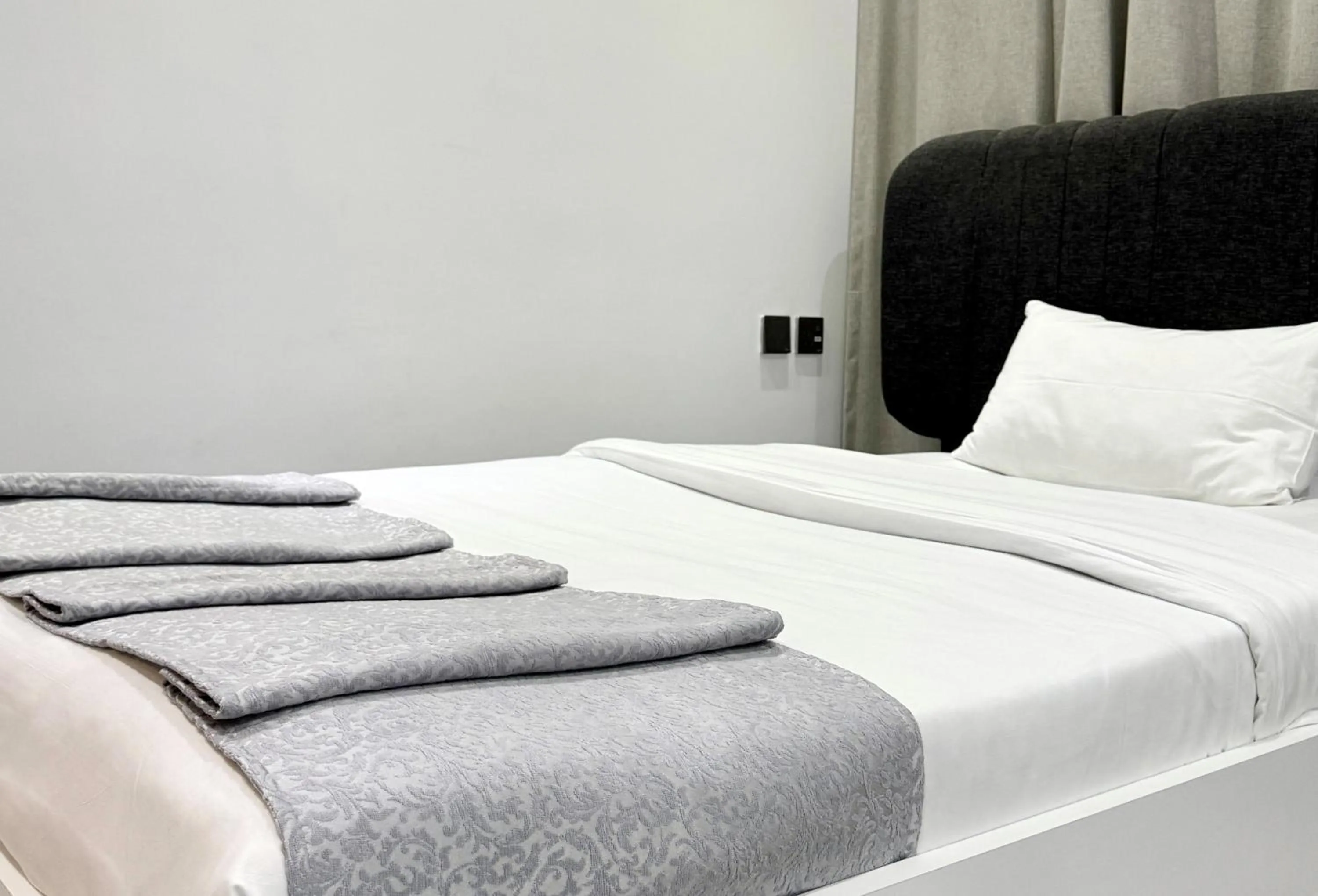 VIP, Bed in Al Safwa One