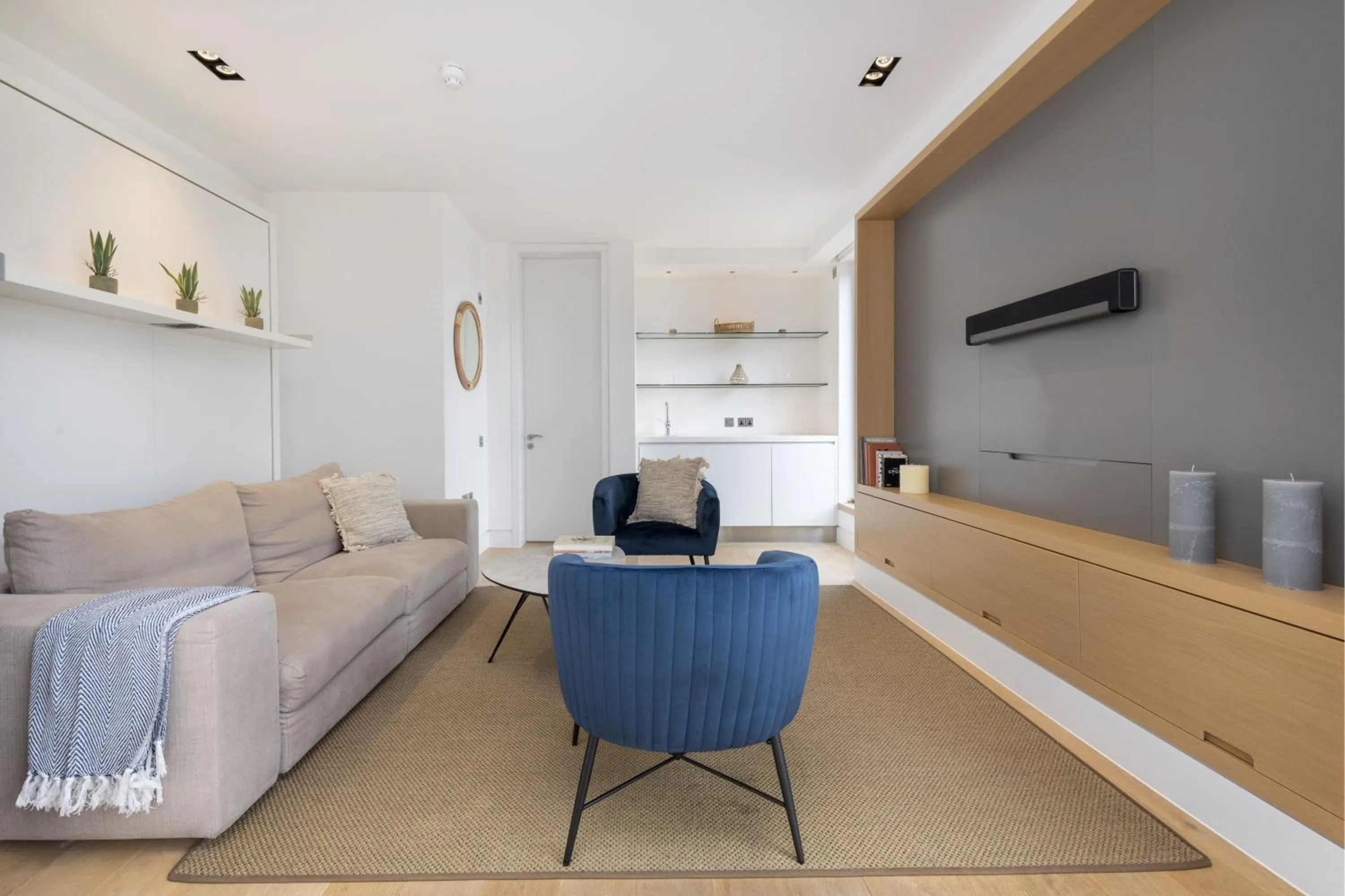 Seating area in Stayo Apartments Southbank