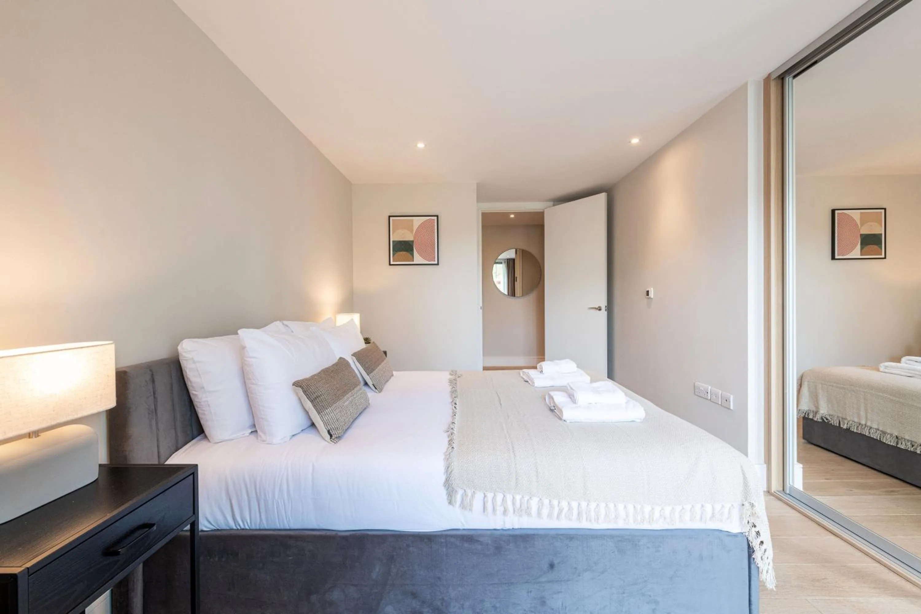 Bedroom in Stayo Apartments Southbank