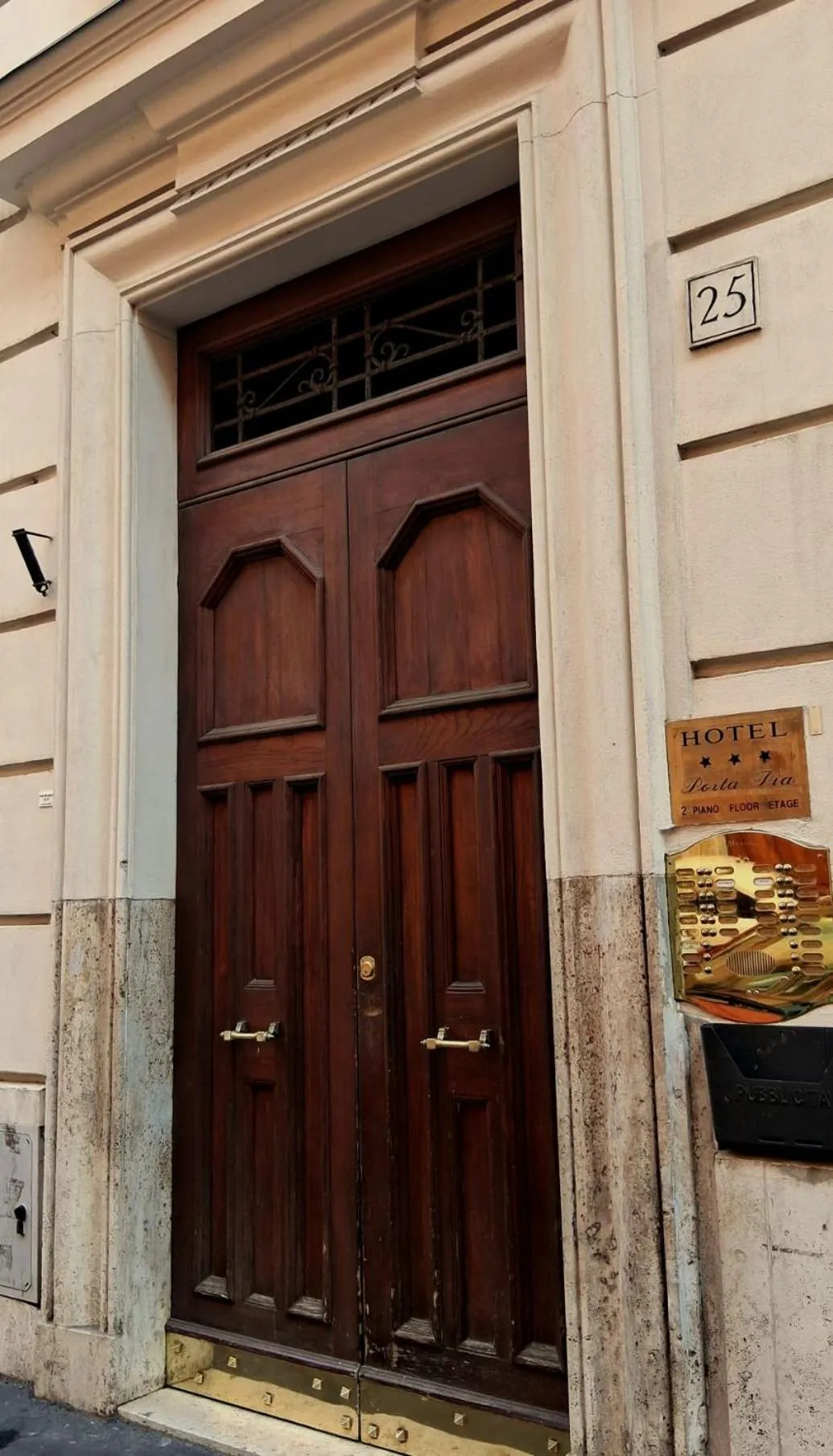 Property building in Hotel Porta Pia