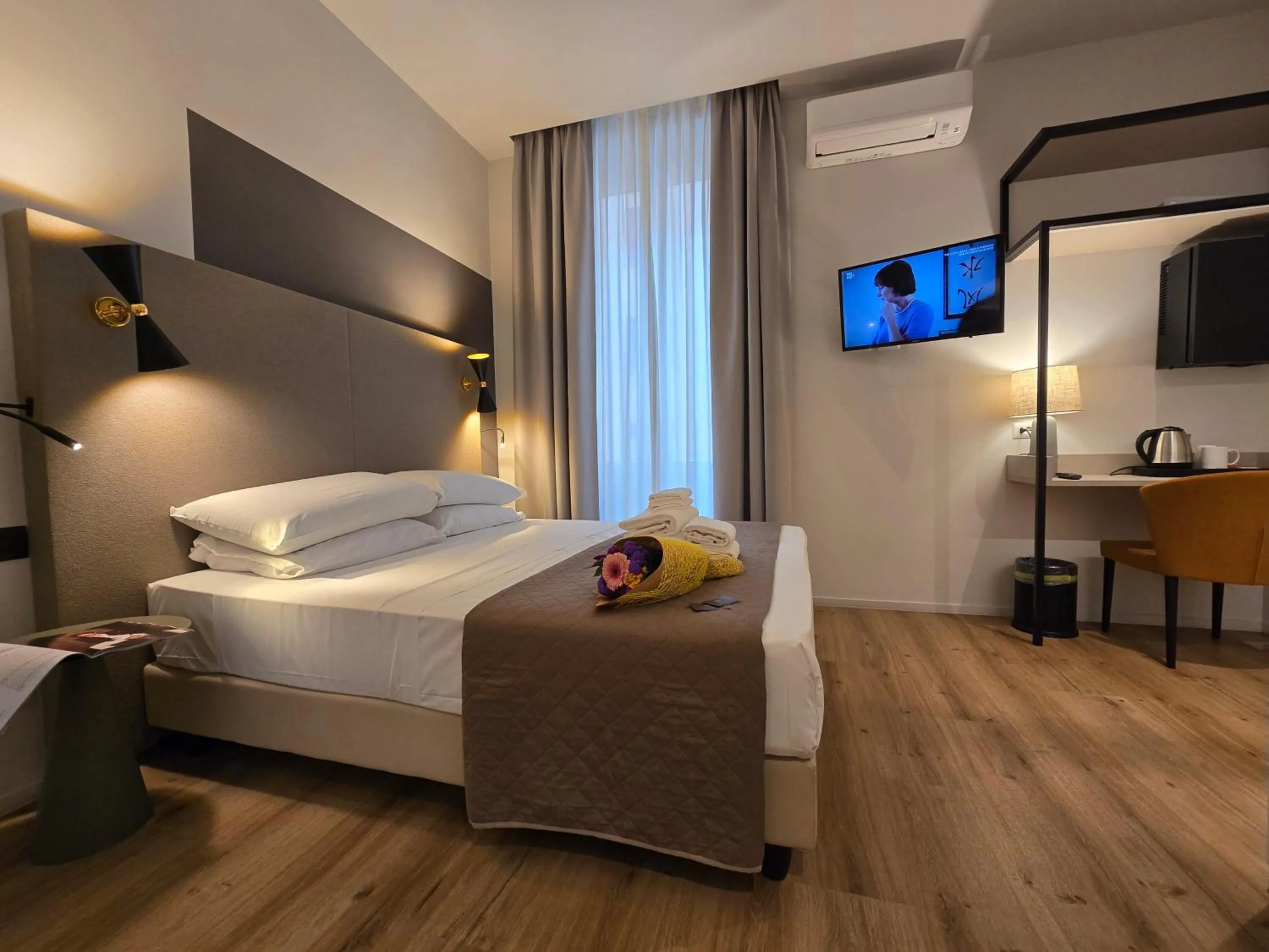 Bedroom, Bed in Hotel Porta Pia