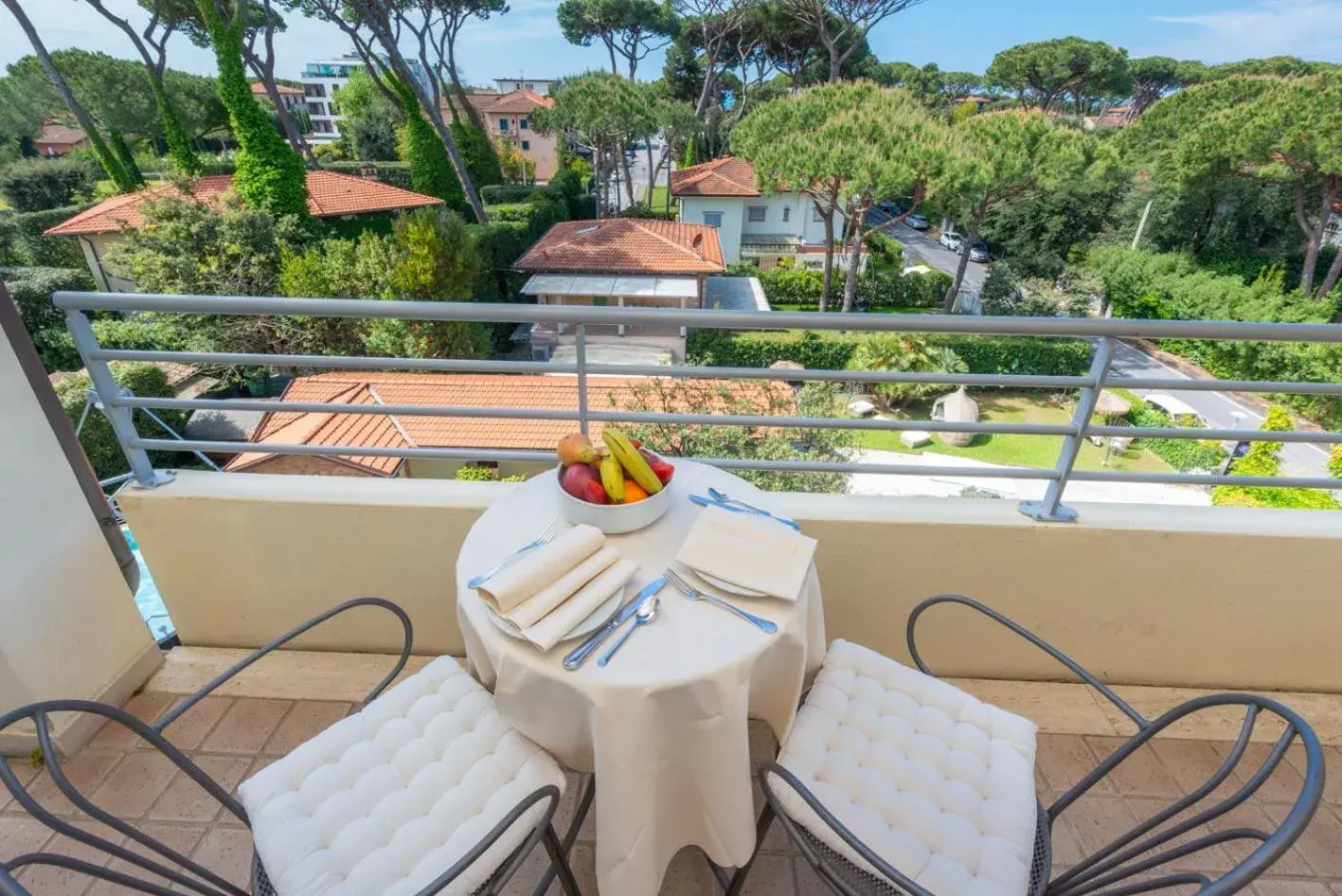 Double or Twin Room with Garden View in Hotel Acapulco Double or Twin Room with Garden View in Hotel Acapulco