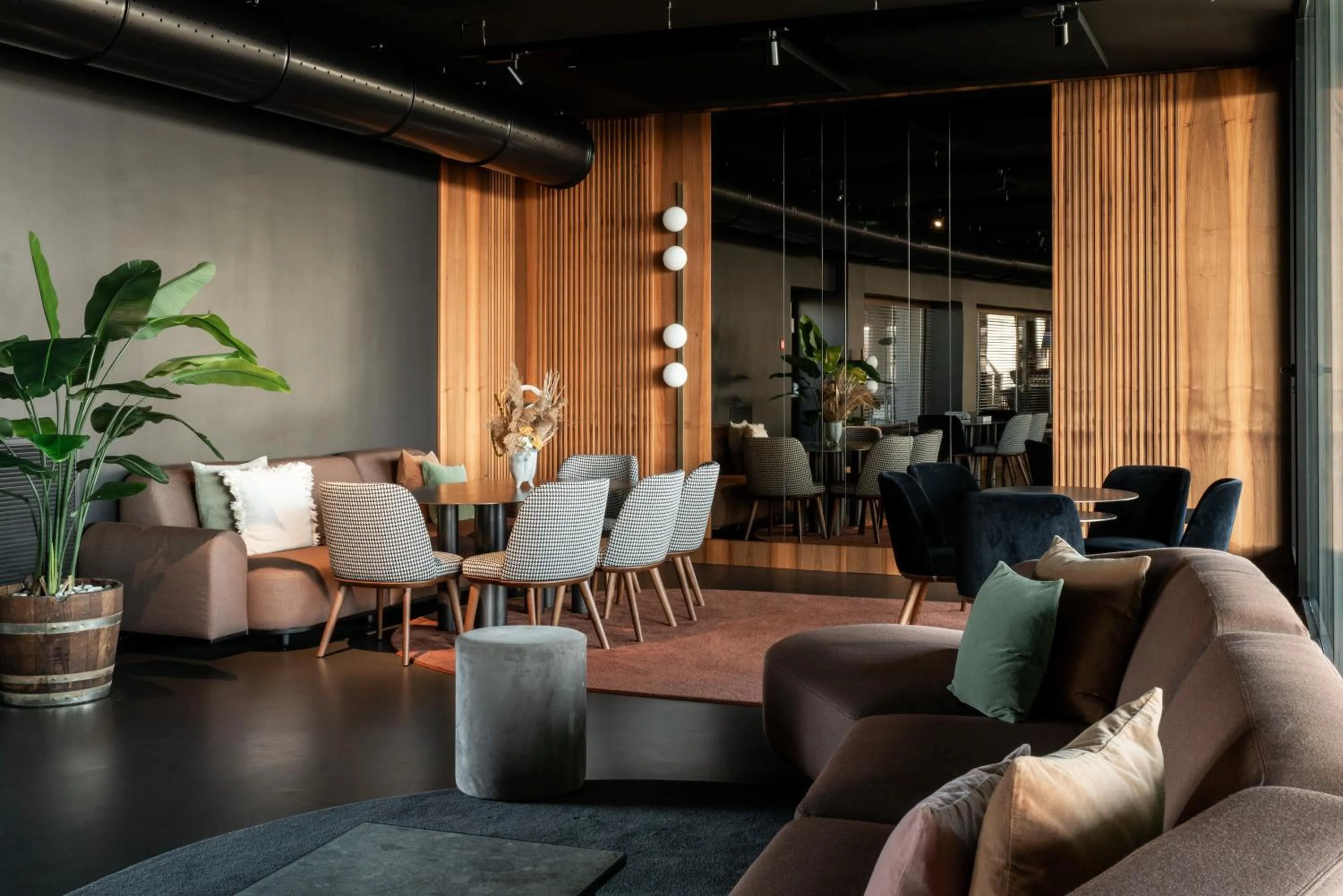 Meeting/conference room in Litta Palace Milano