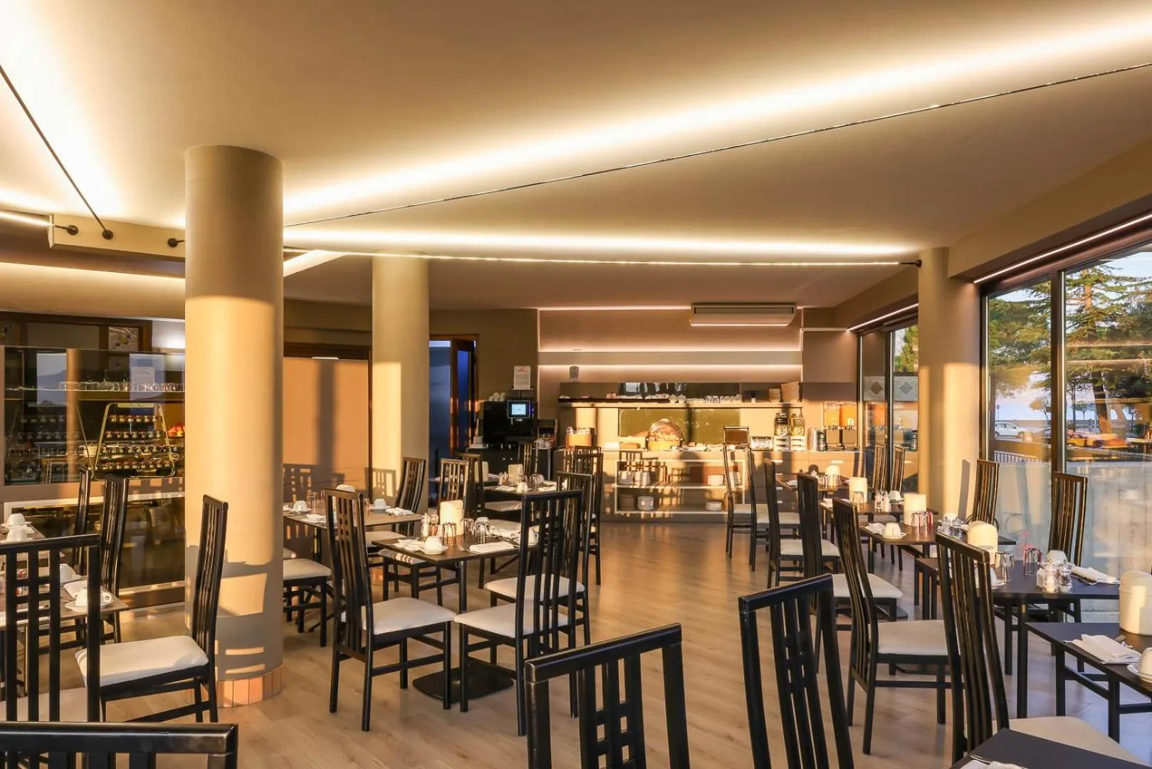 Breakfast in Alevic Hotel Sirmione