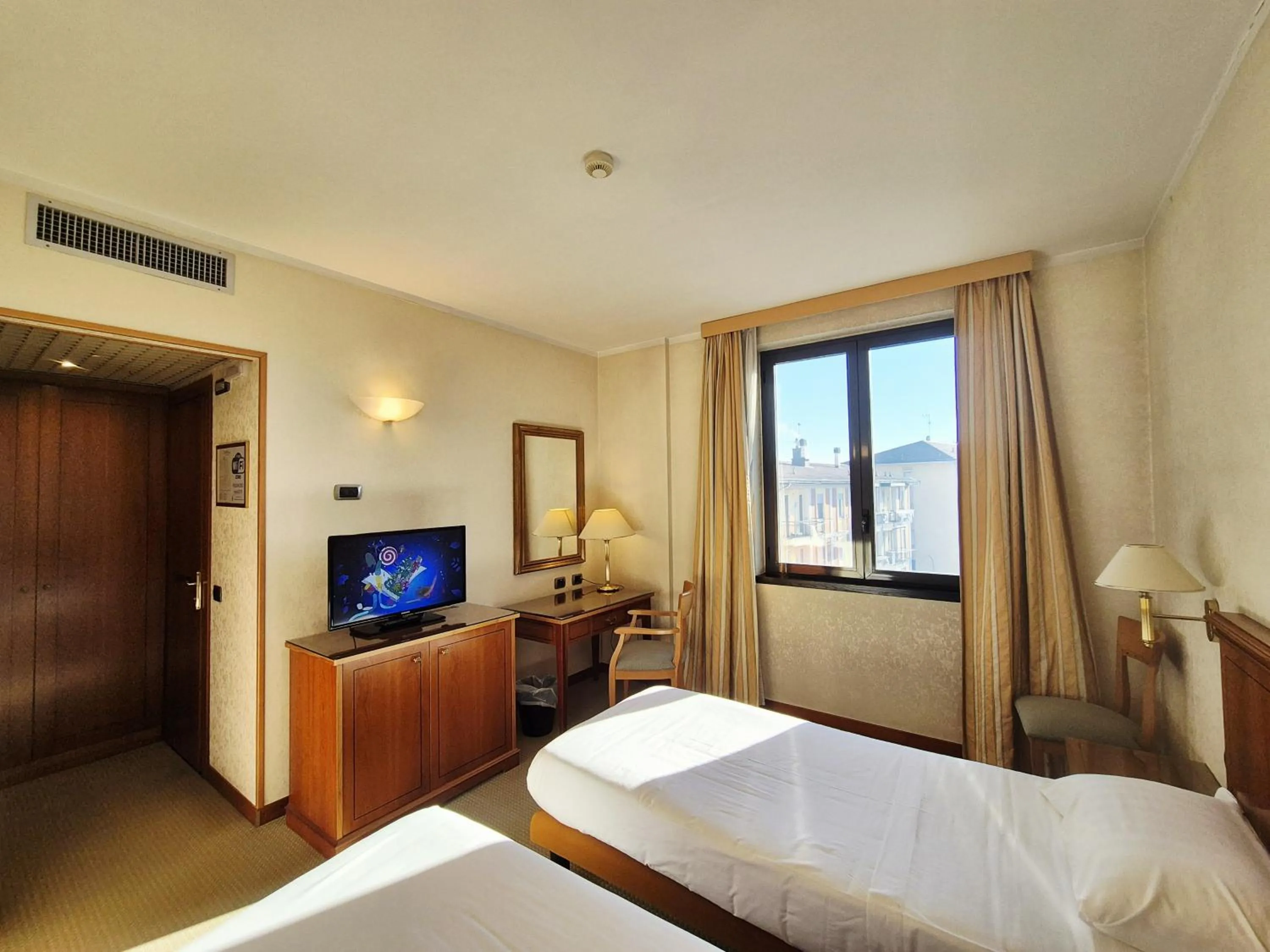 Bed in Hotel Excelsior Magenta