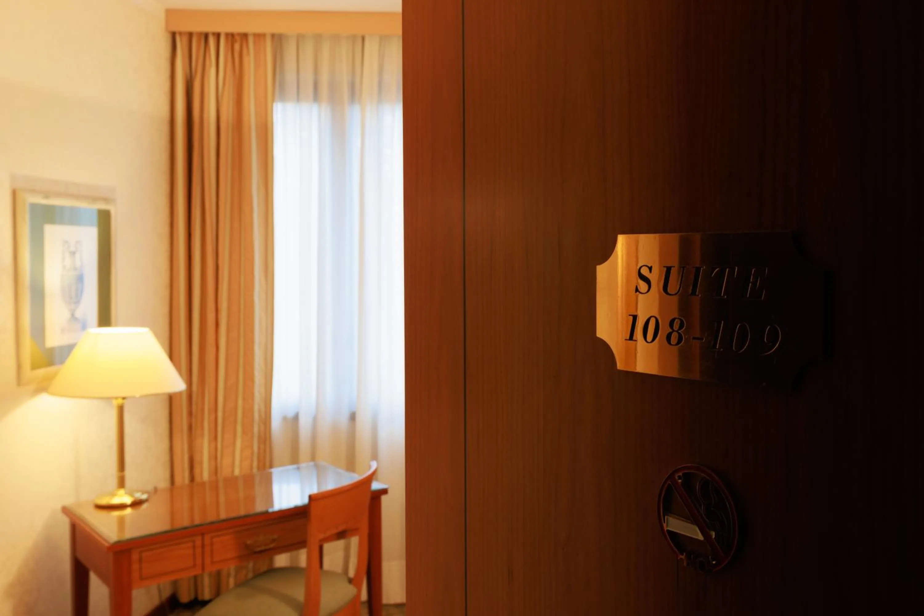 Hotel Excelsior Magenta