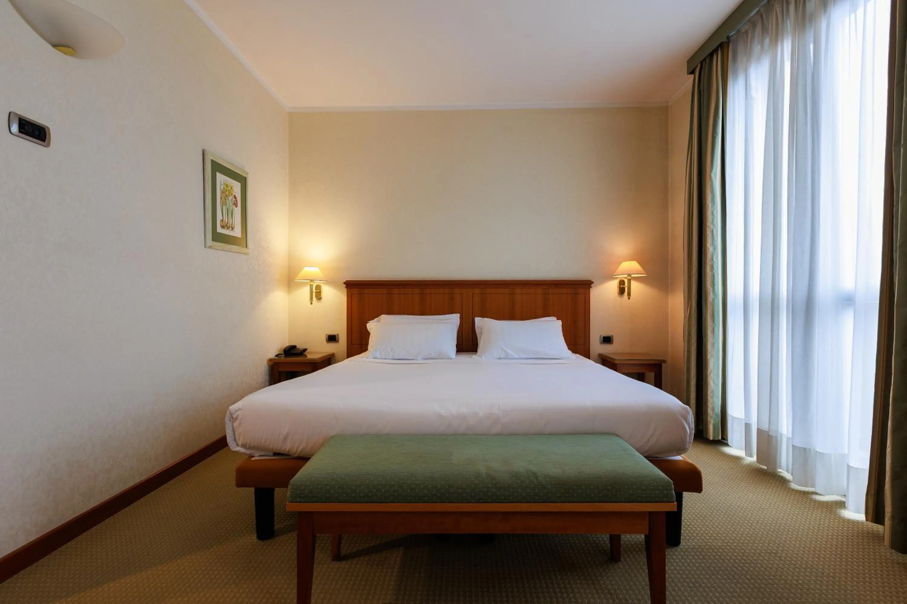 Bed in Hotel Excelsior Magenta