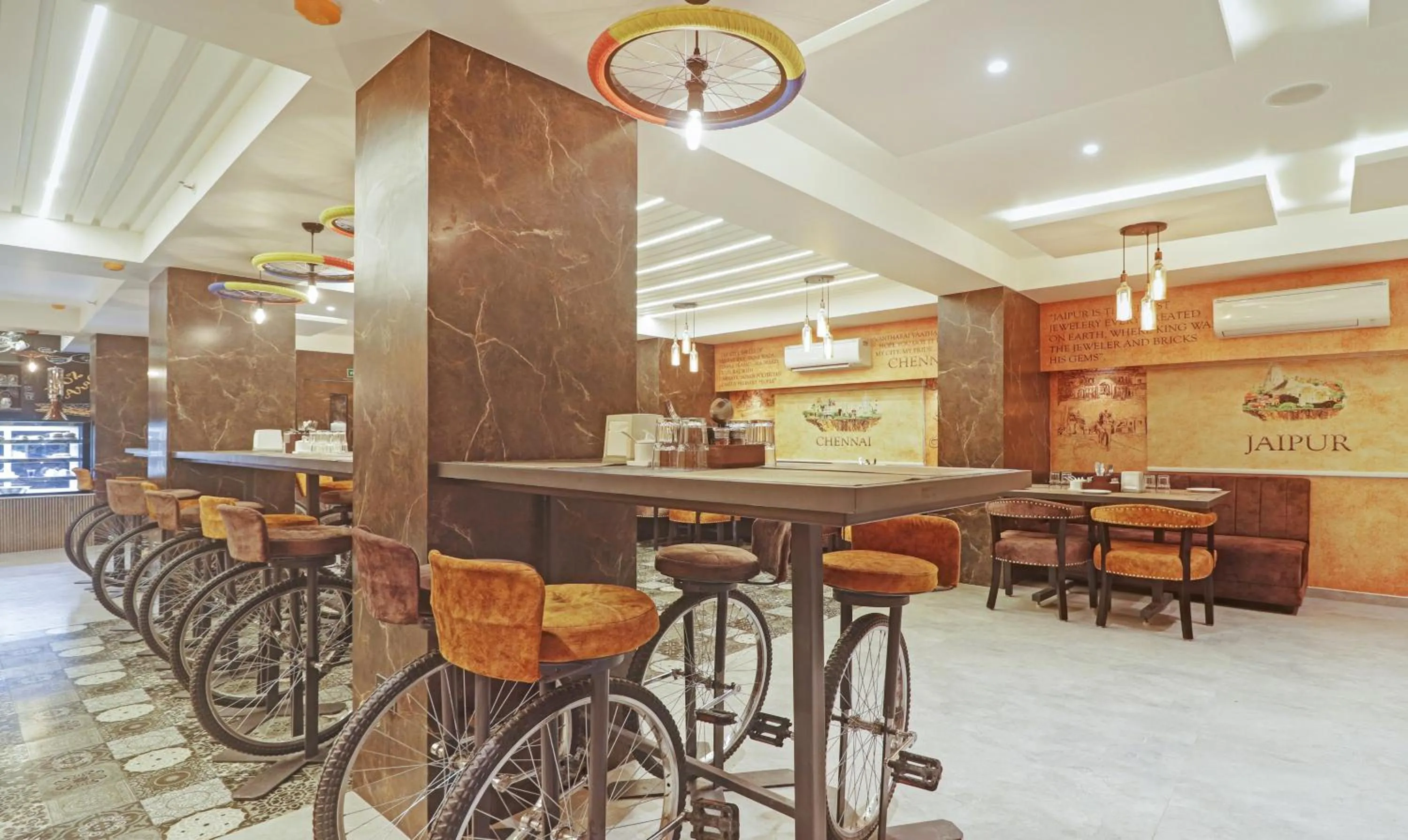 Restaurant/places to eat in Treebo Premium Seven Lake View