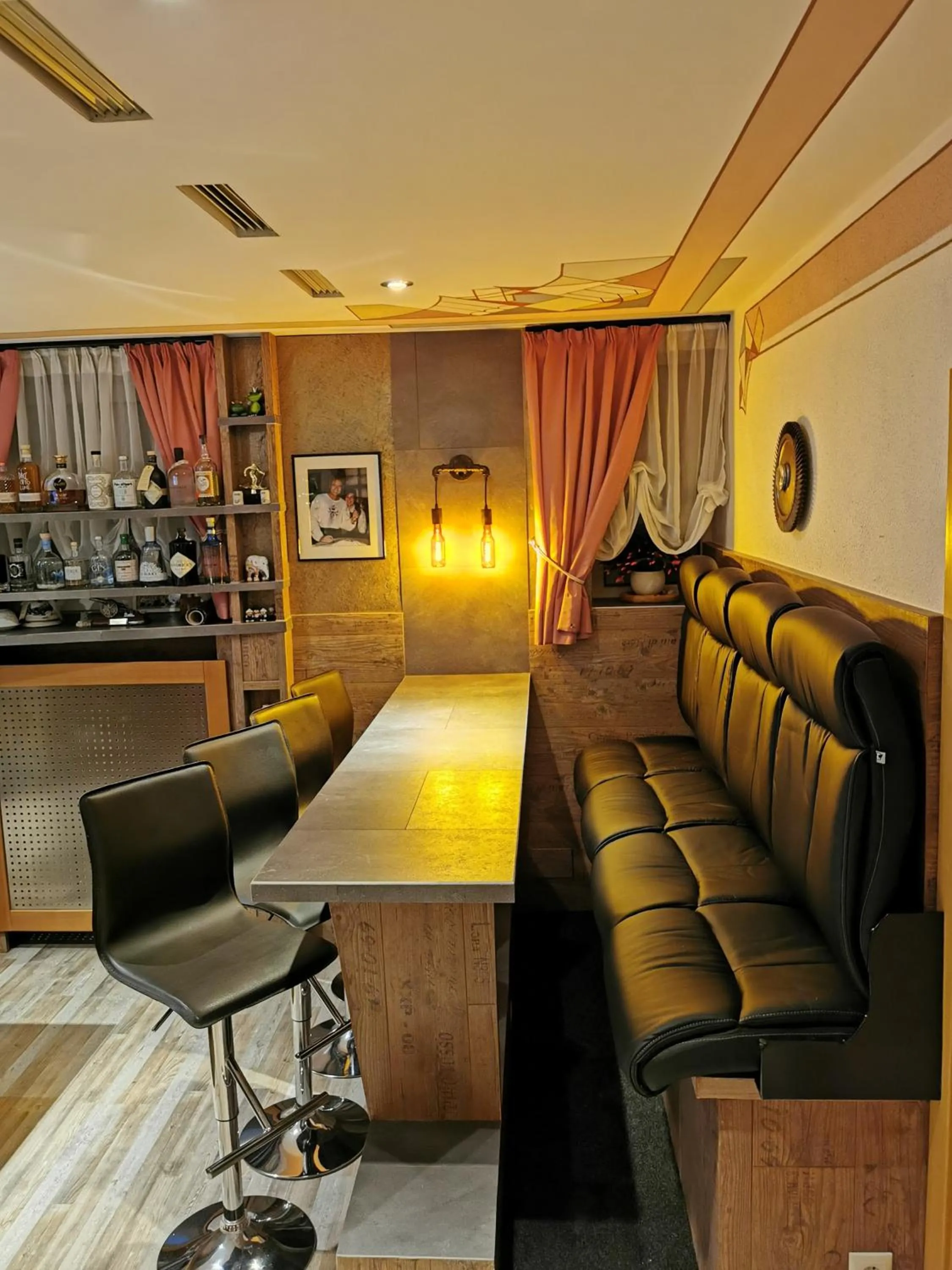 Restaurant/places to eat in Hotel Akelei