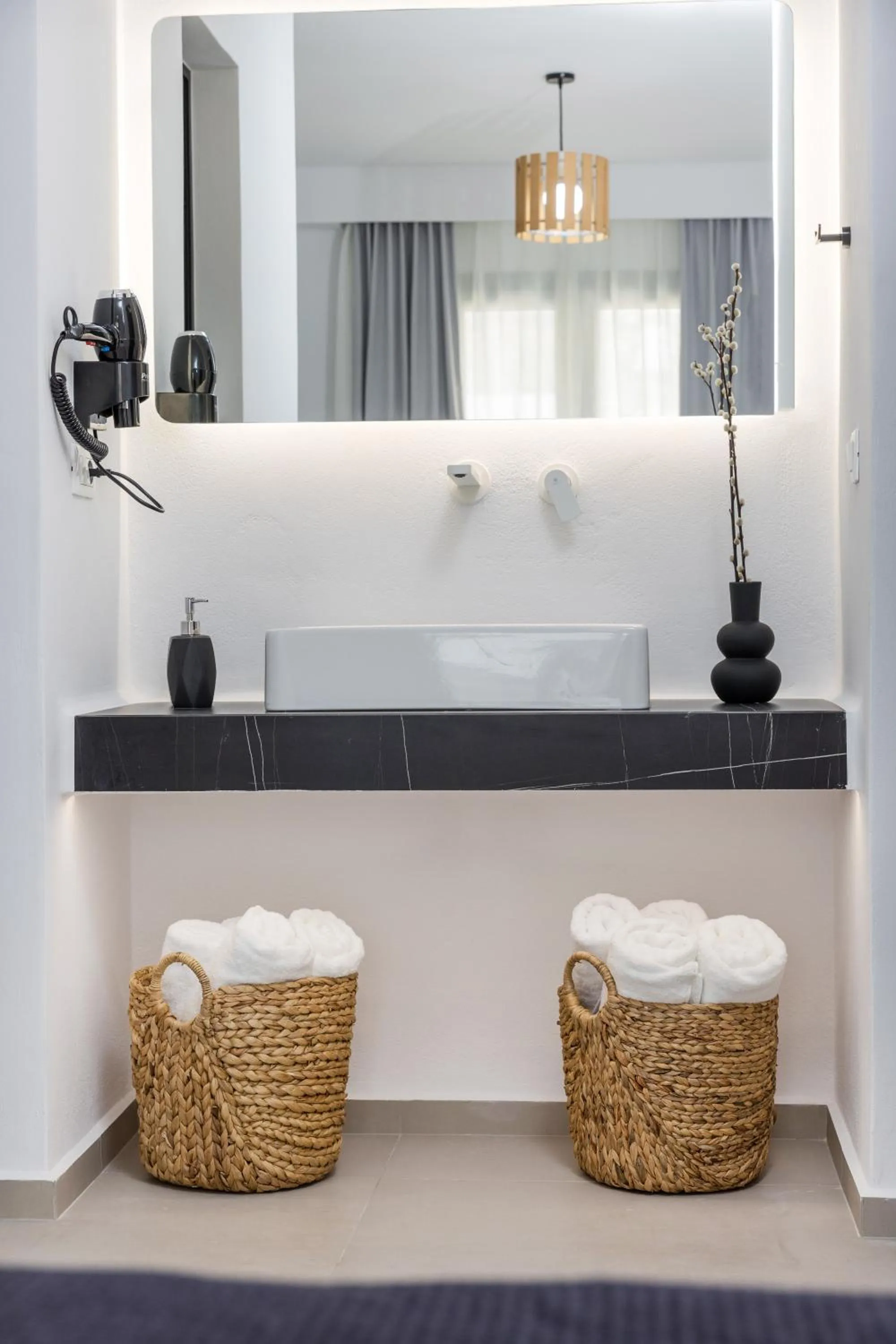 Bathroom in Alenor City Hotel