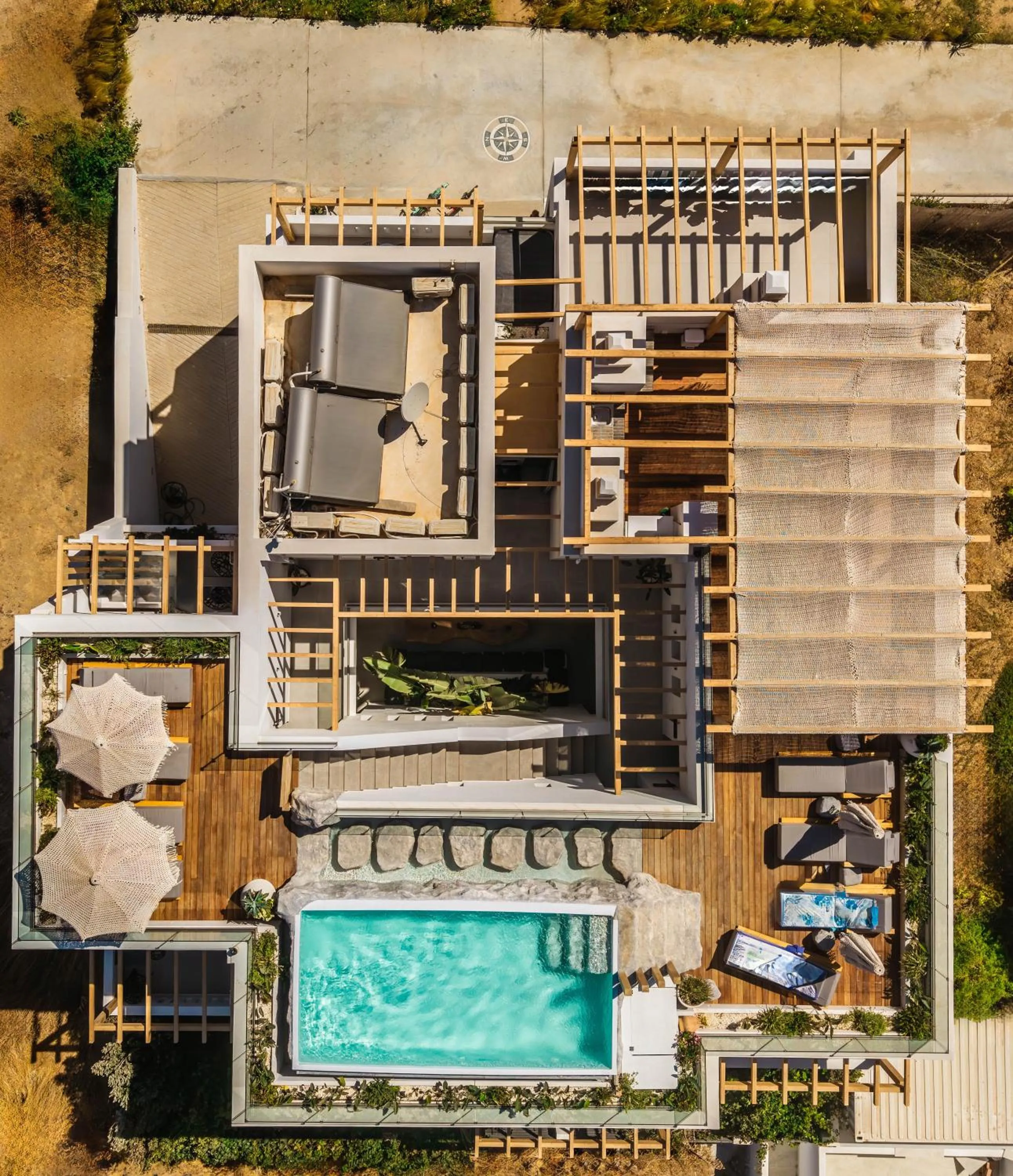 Property building in Alenor City Hotel