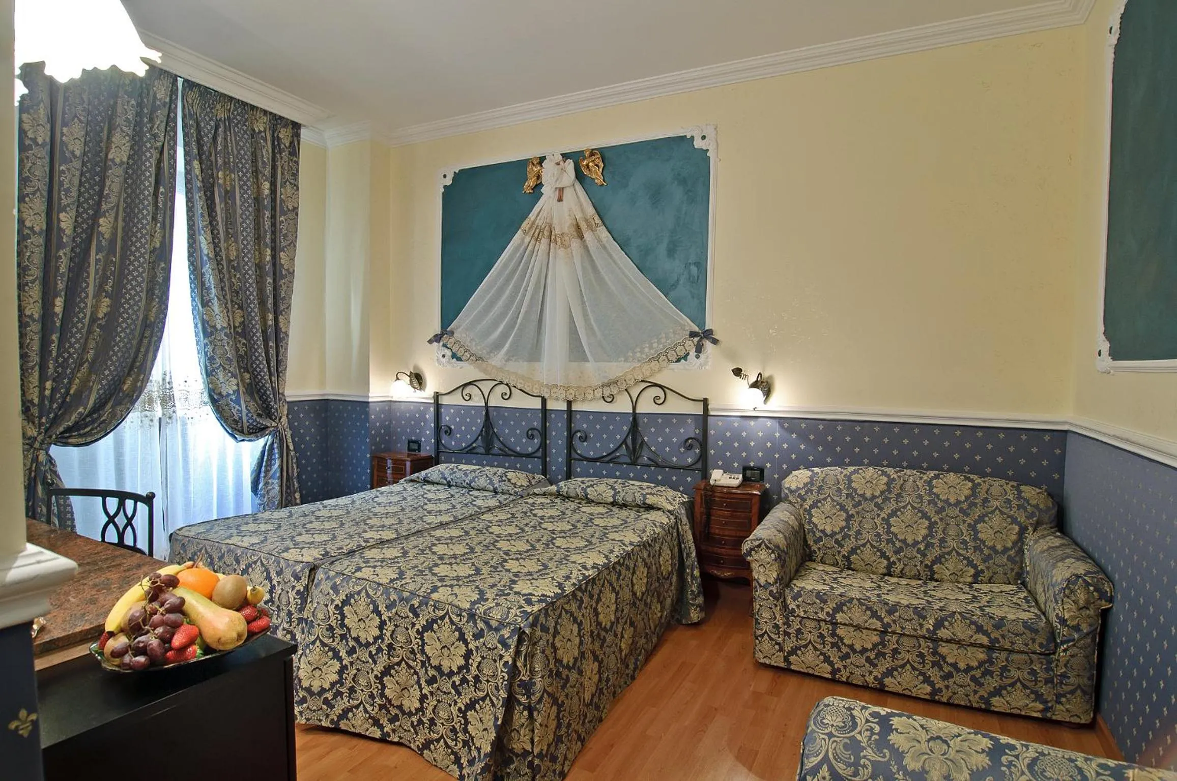 Bed in Residenza Antica Roma