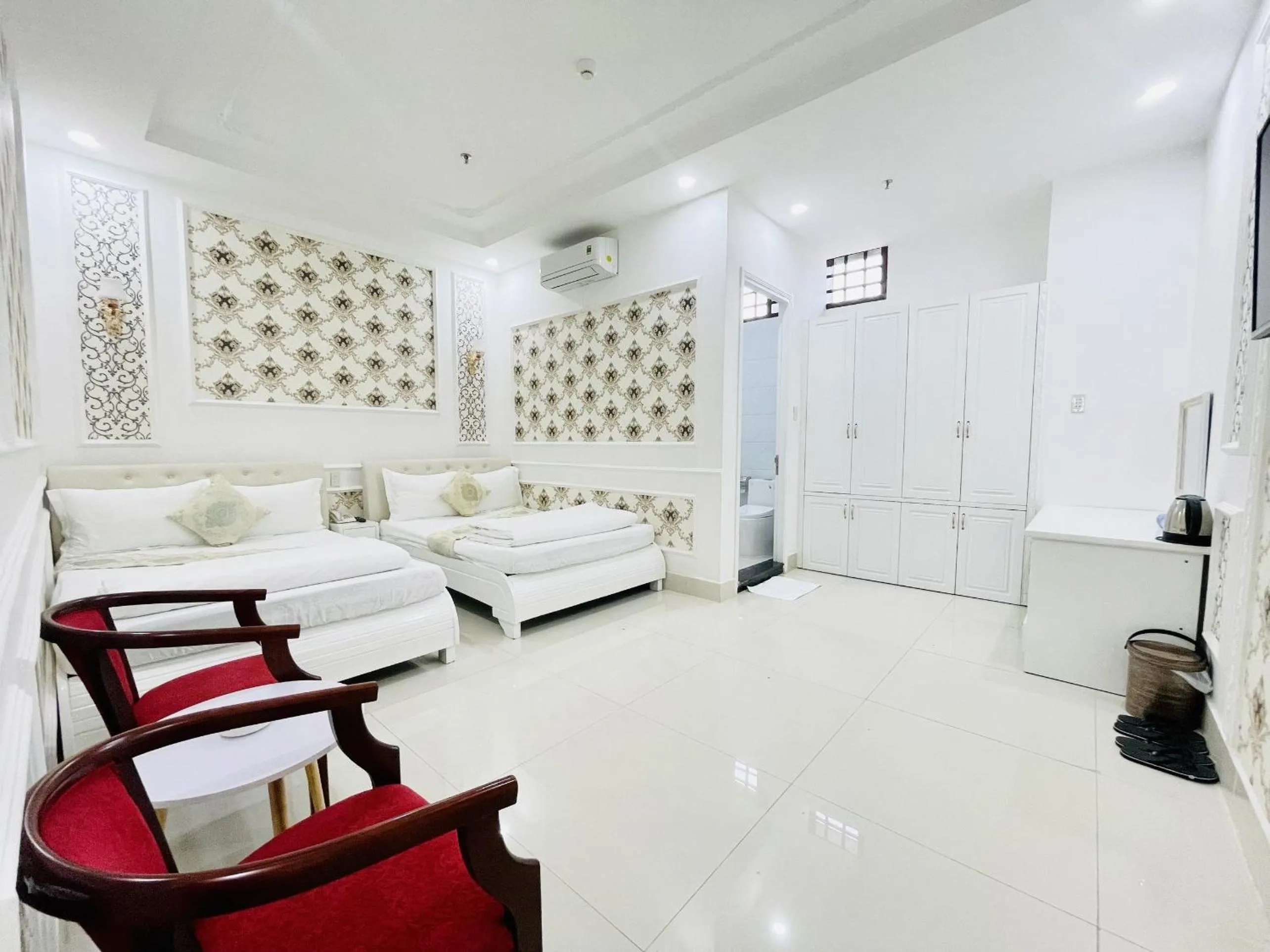 Bed in Linh Phuong 6 Hotel