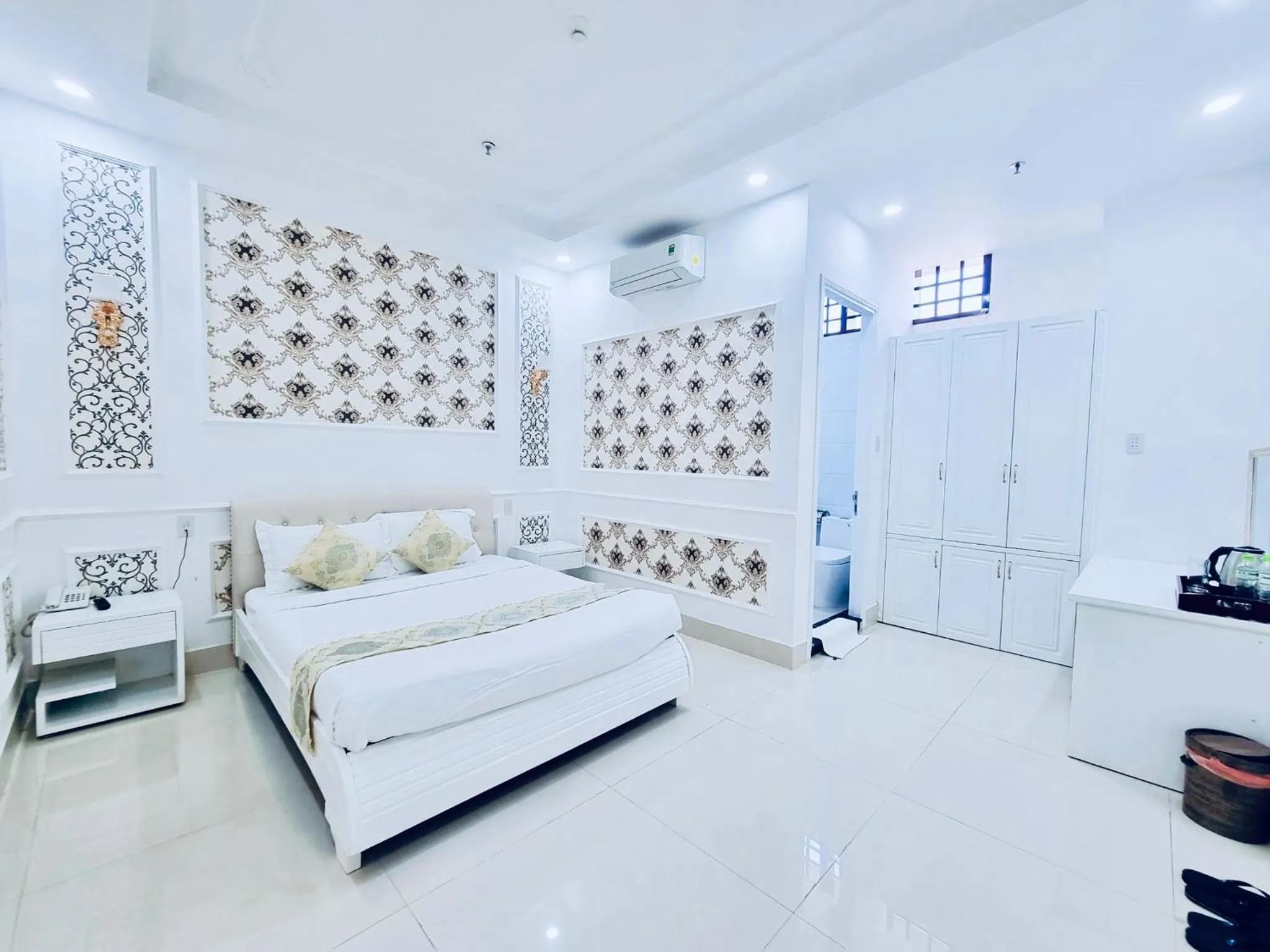 Bed in Linh Phuong 6 Hotel