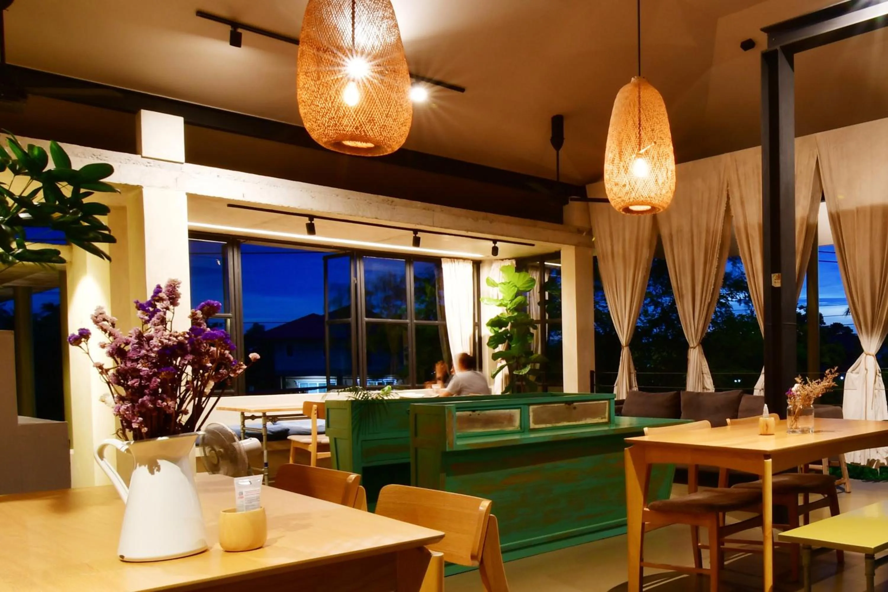 Restaurant/places to eat in Coconut Lane Bangkok