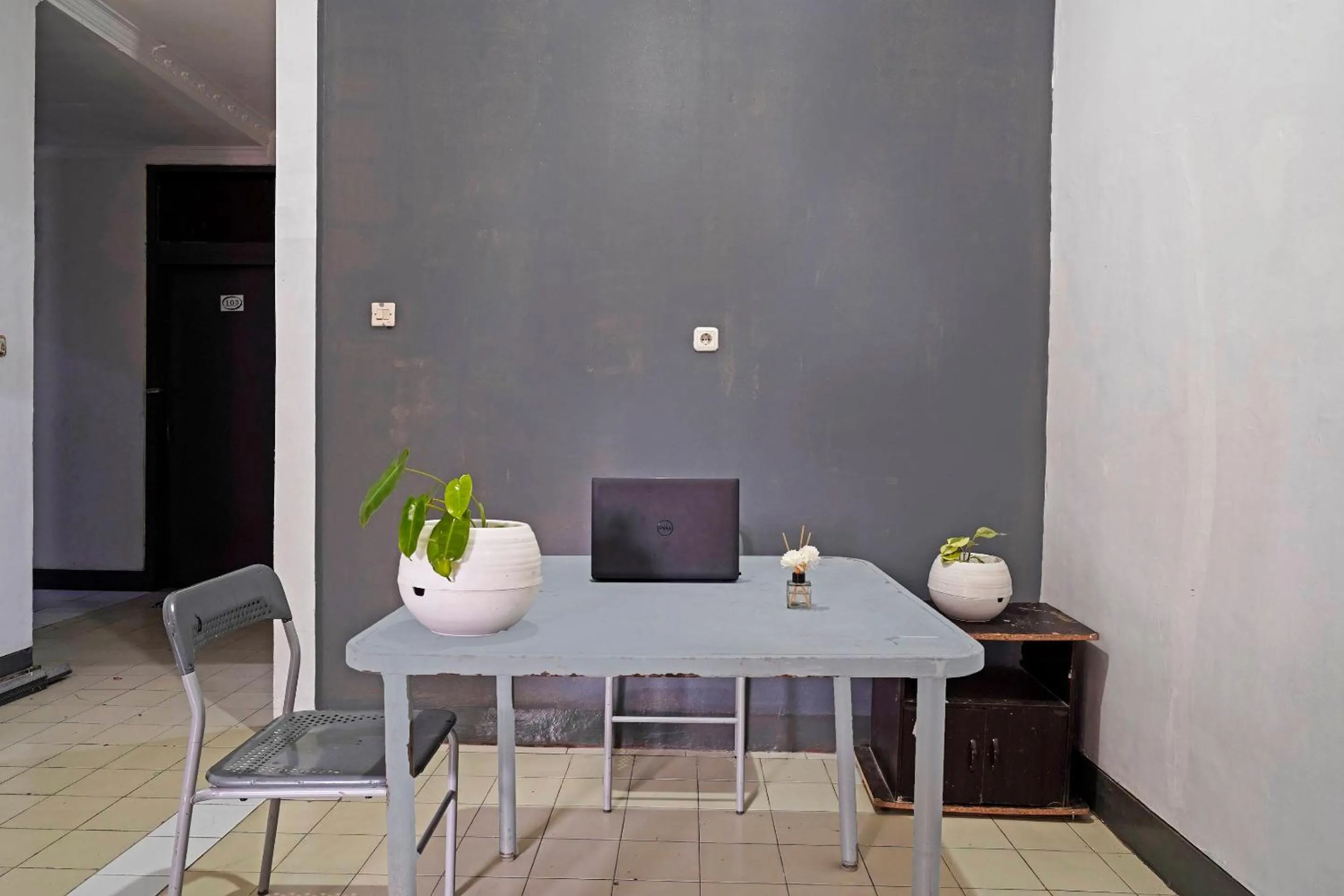 Lobby or reception in SPOT ON 91190 Pondok Bijaksana