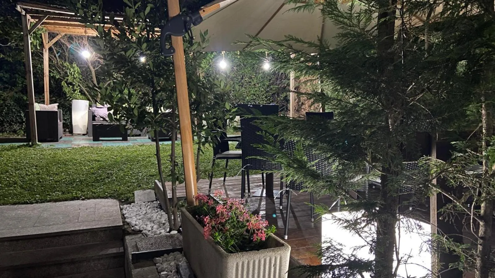 Garden in Hotel Au Soleil