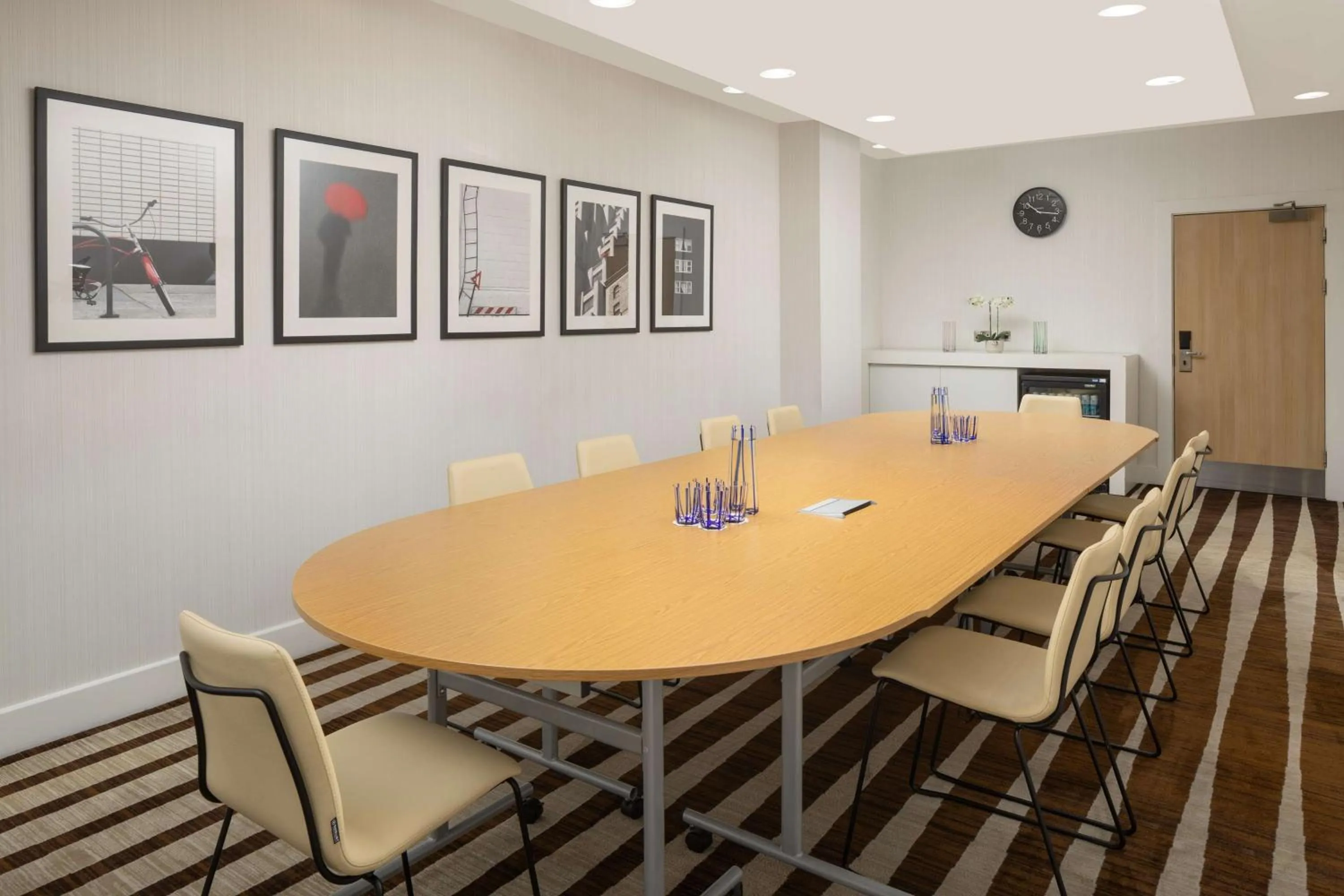 Meeting/conference room in Hampton by Hilton London Gatwick Airport