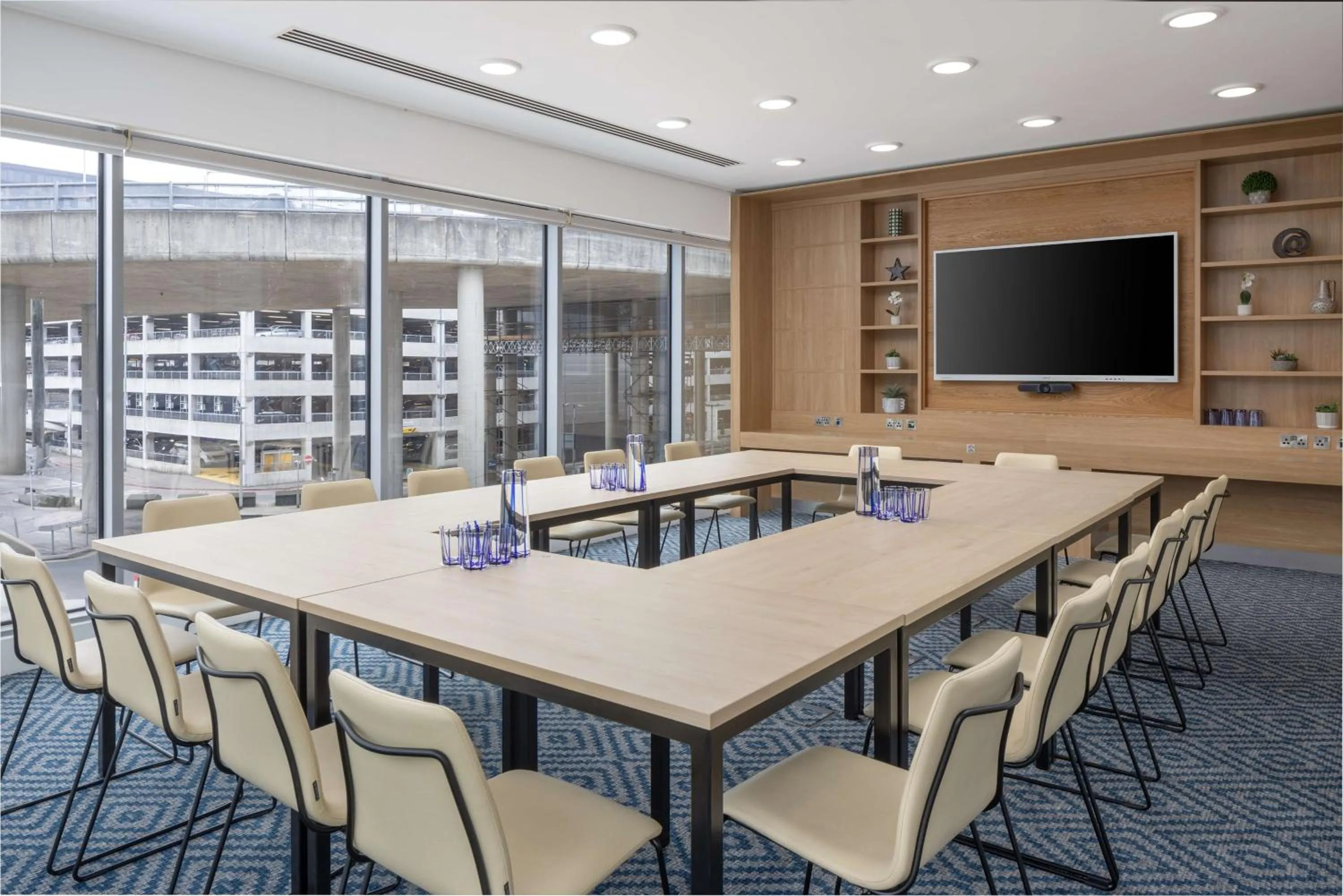 Meeting/conference room in Hampton by Hilton London Gatwick Airport