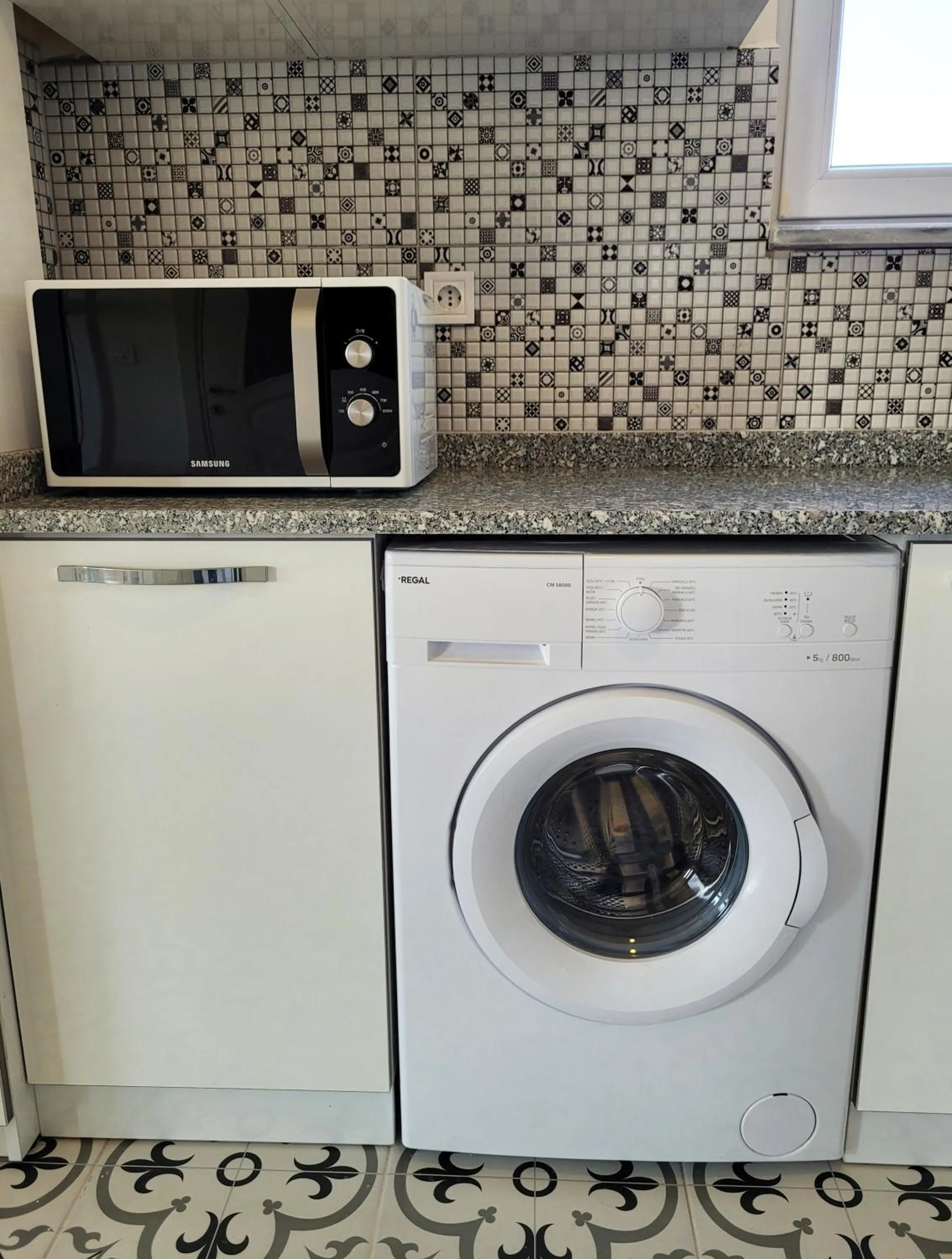 Kitchen or kitchenette in Masif House