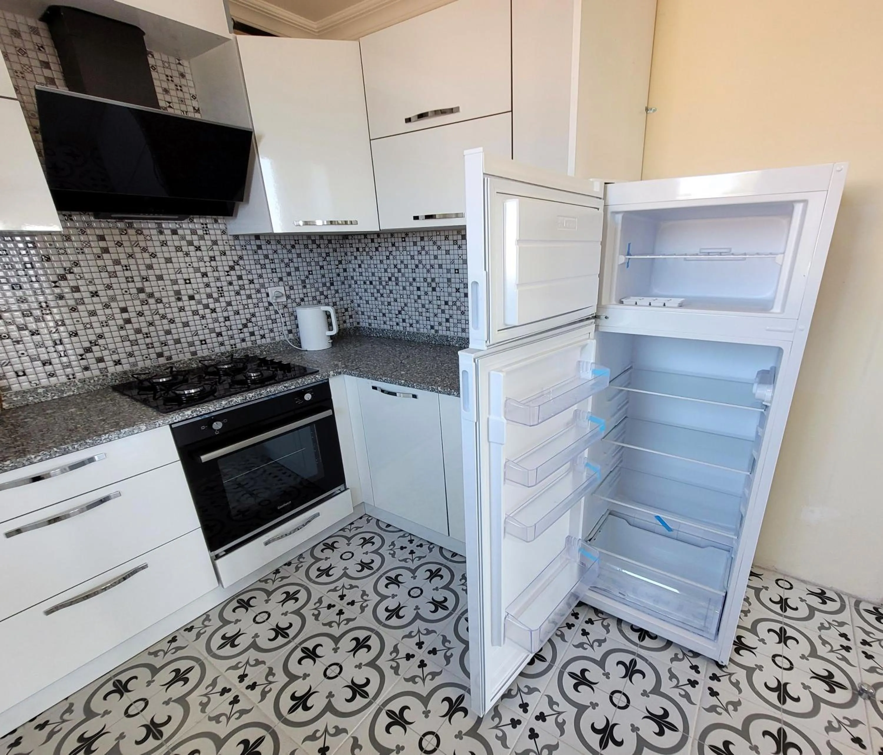 Kitchen or kitchenette in Masif House