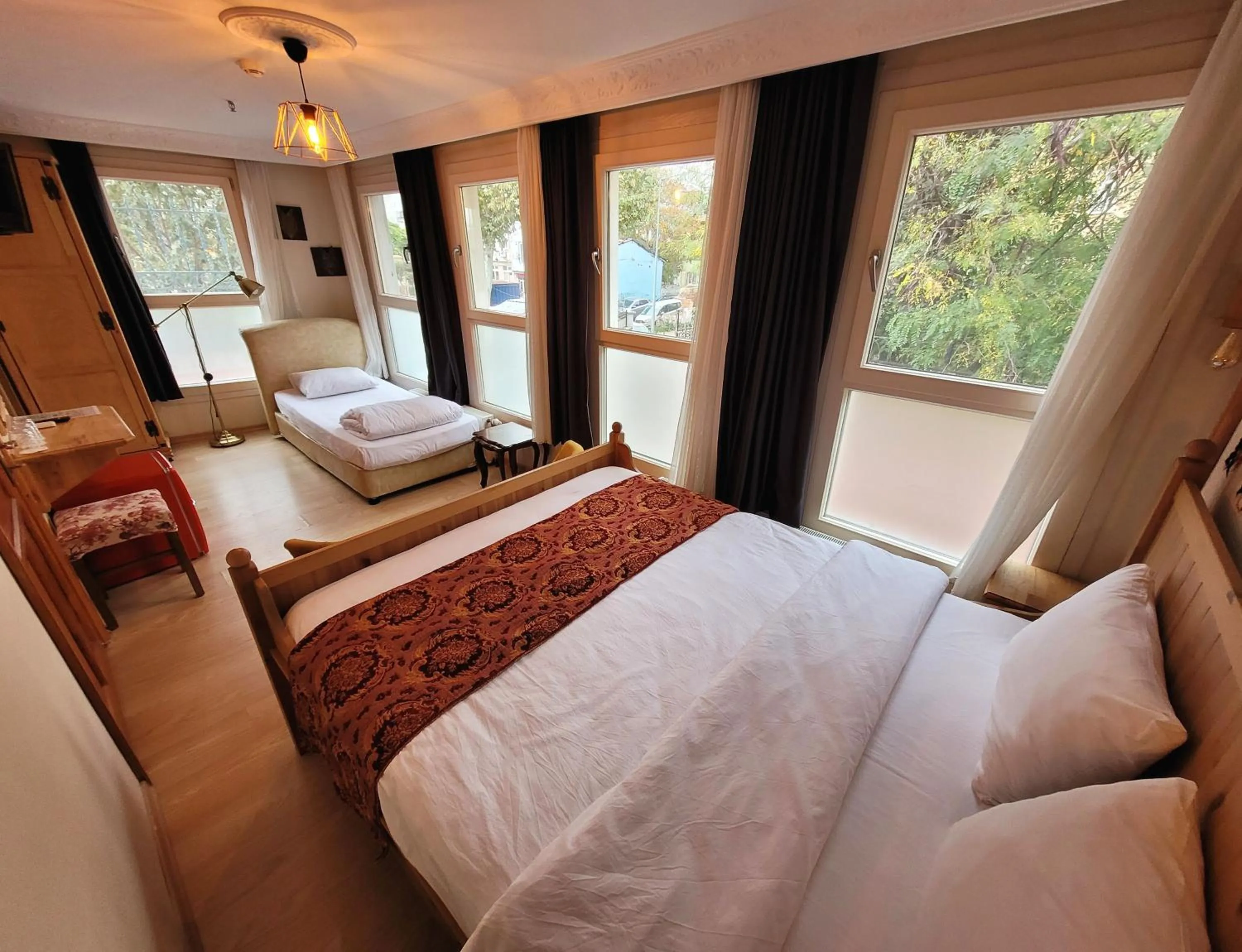 Double or Twin Room with Private Bathroom in Masif House