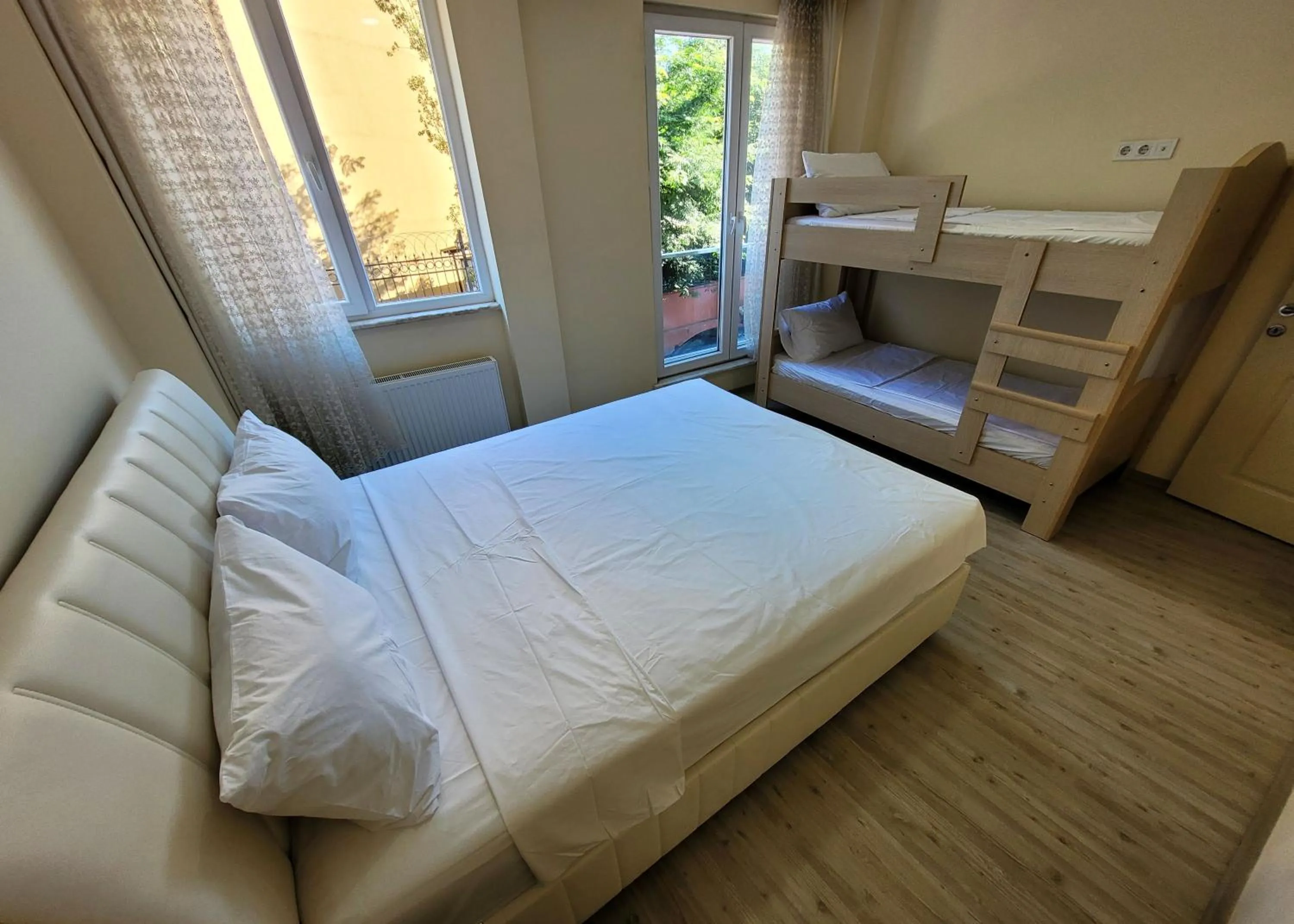 Photo of the whole room, Bed in Masif House