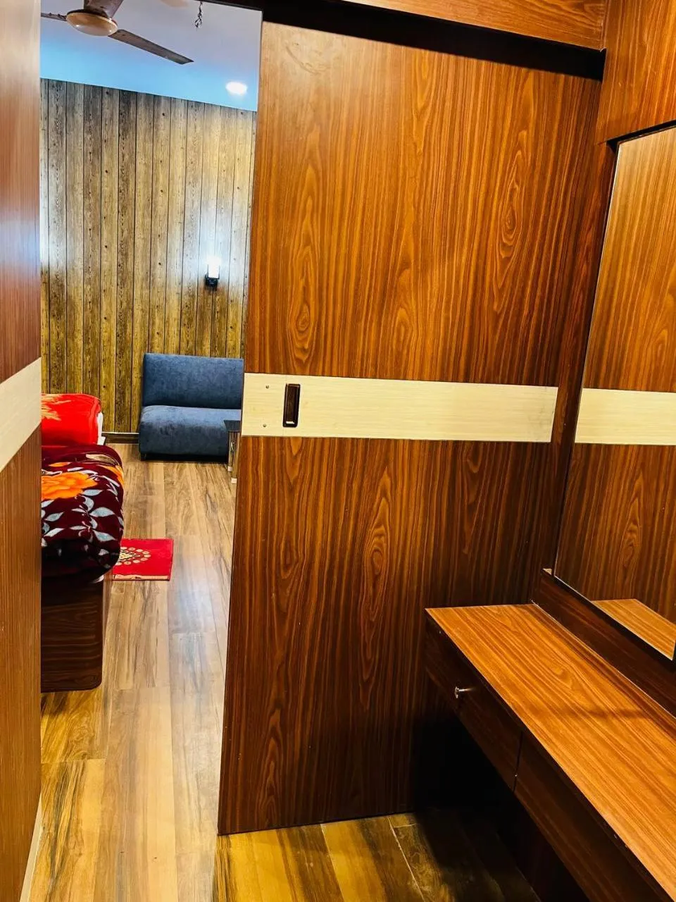 wardrobe in Hotel Majestic