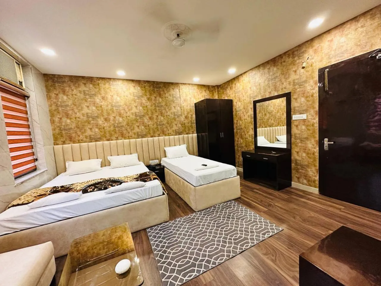 TV and multimedia, Bed in Hotel Majestic