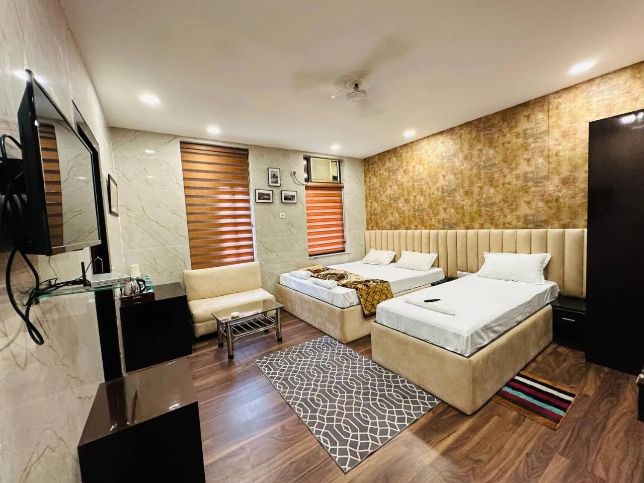 Bed in Hotel Majestic