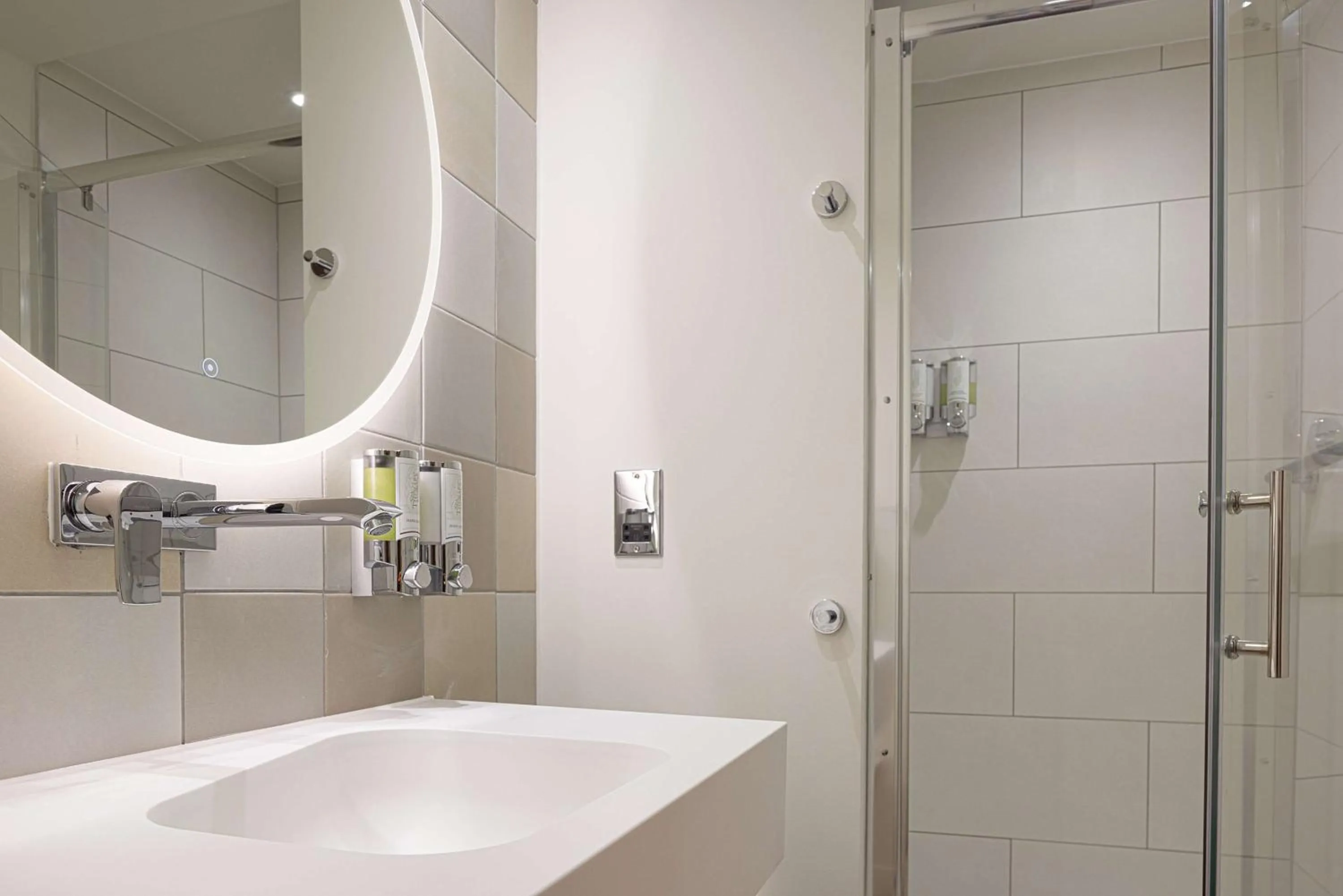 Bathroom in Hampton by Hilton London Waterloo