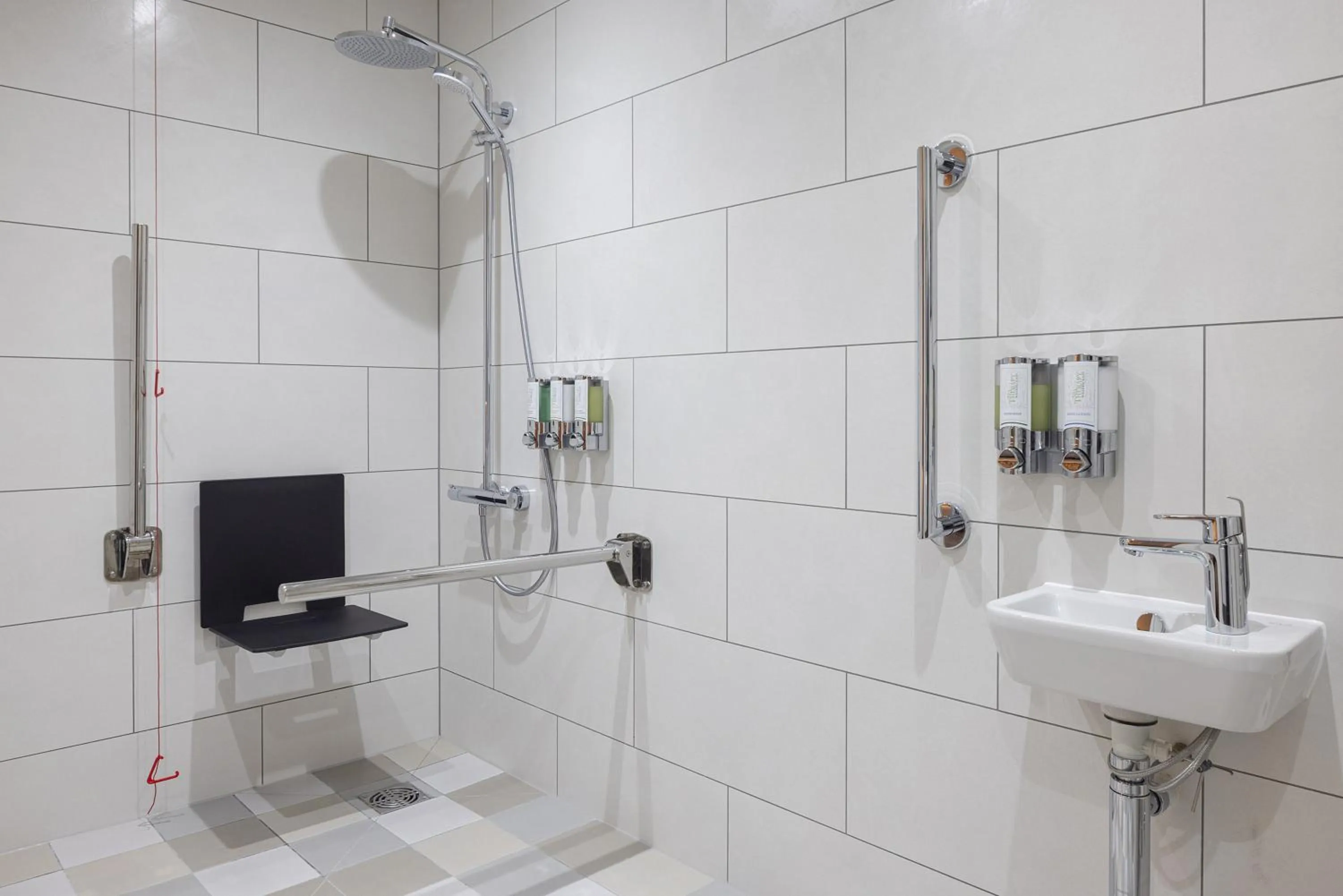 Bathroom in Hampton by Hilton London Waterloo