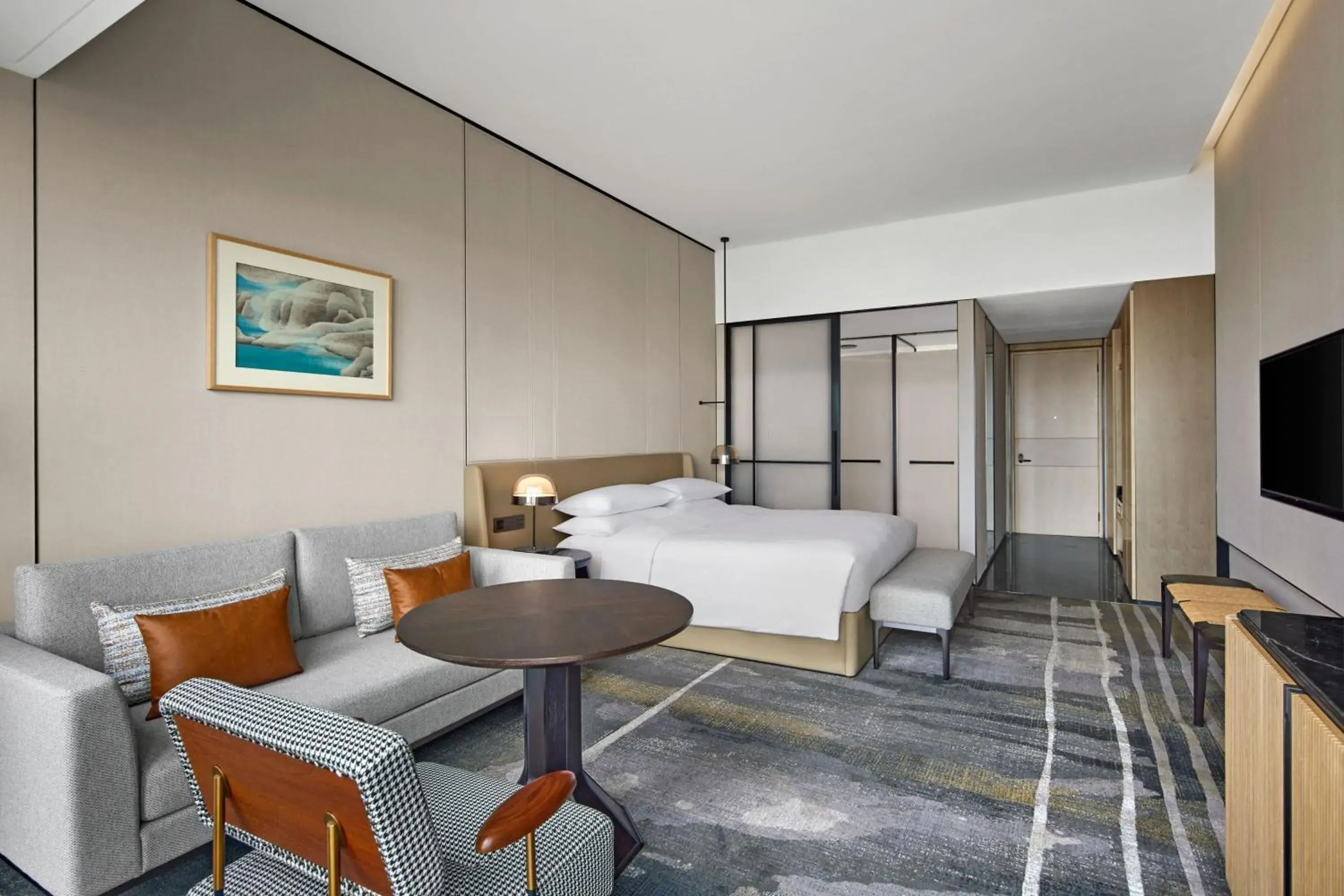 Executive King Room with Lake View - Lounge Access in Sheraton Chengdu Pidu Executive King Room with Lake View - Lounge Access in Sheraton Chengdu Pidu