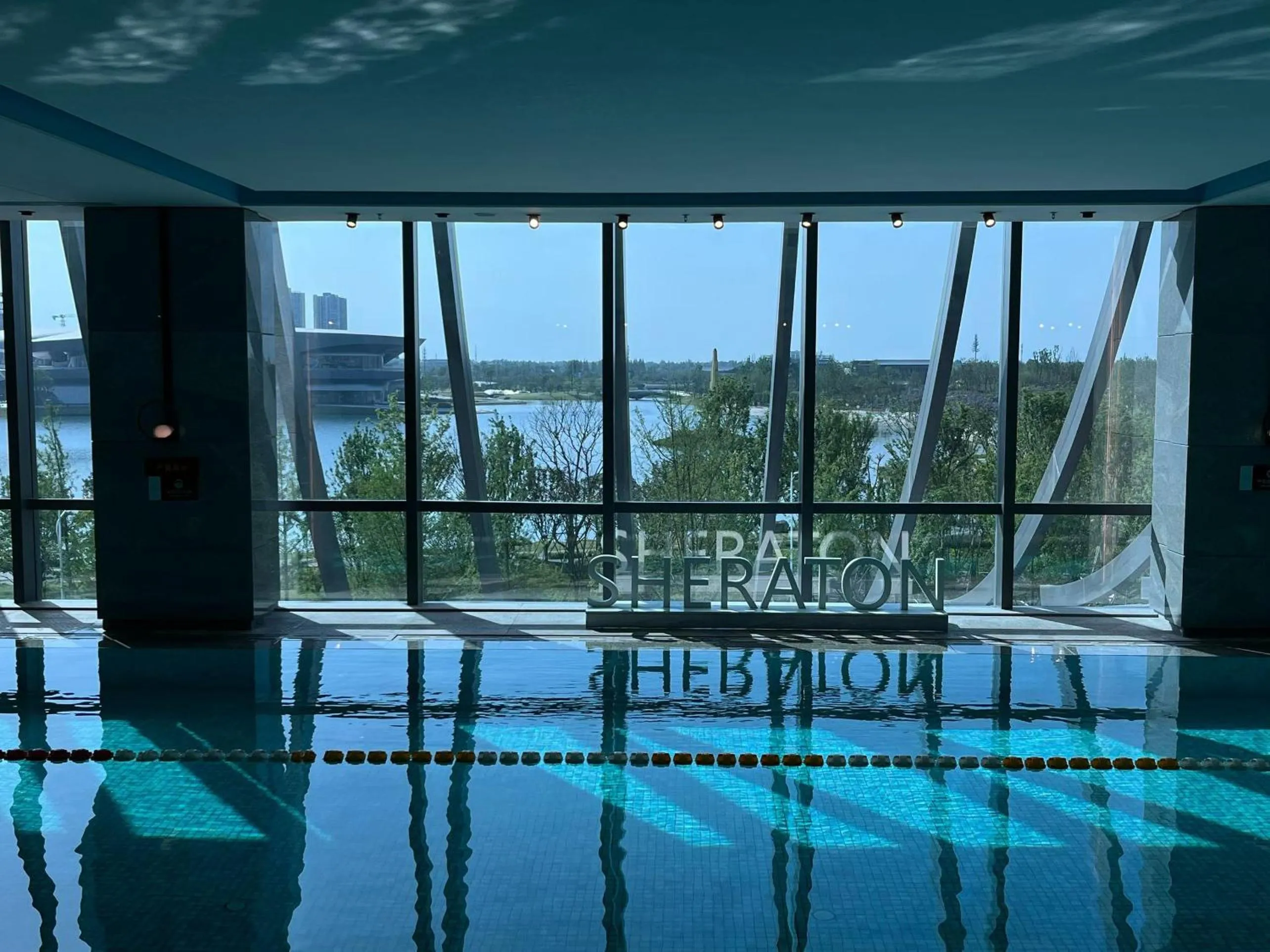 Swimming pool in Sheraton Chengdu Pidu