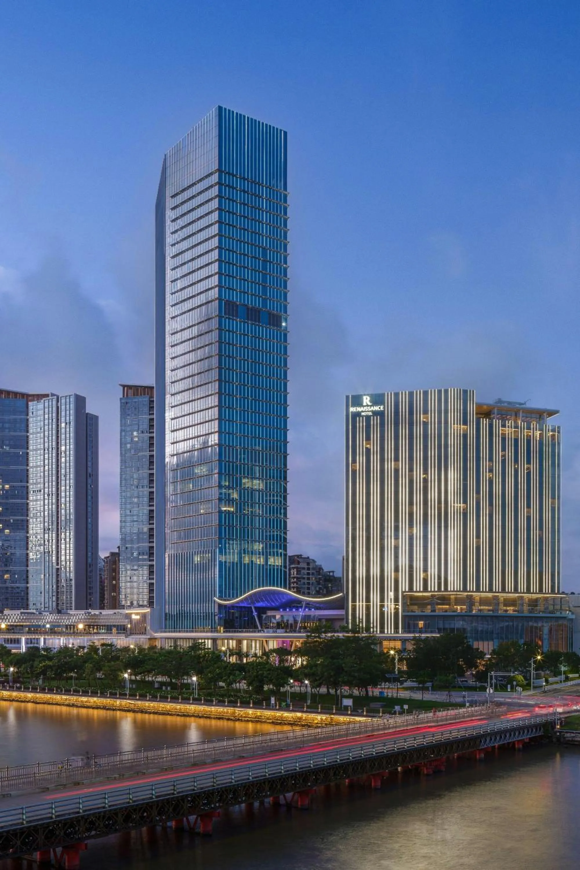 Property building in Renaissance Zhuhai Hotel