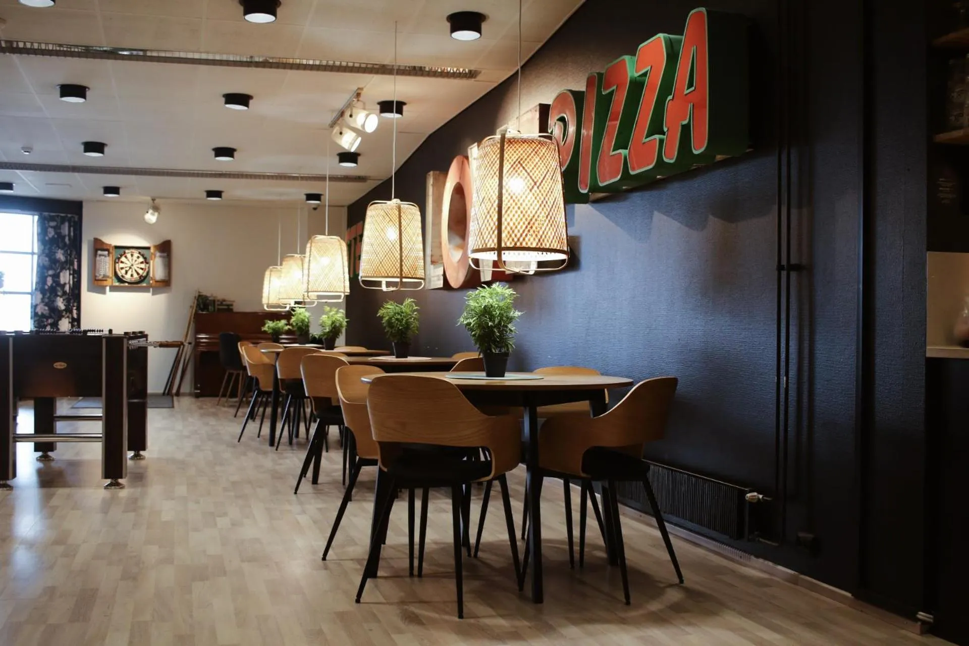 Communal lounge/ TV room in Hotelli Jämsä