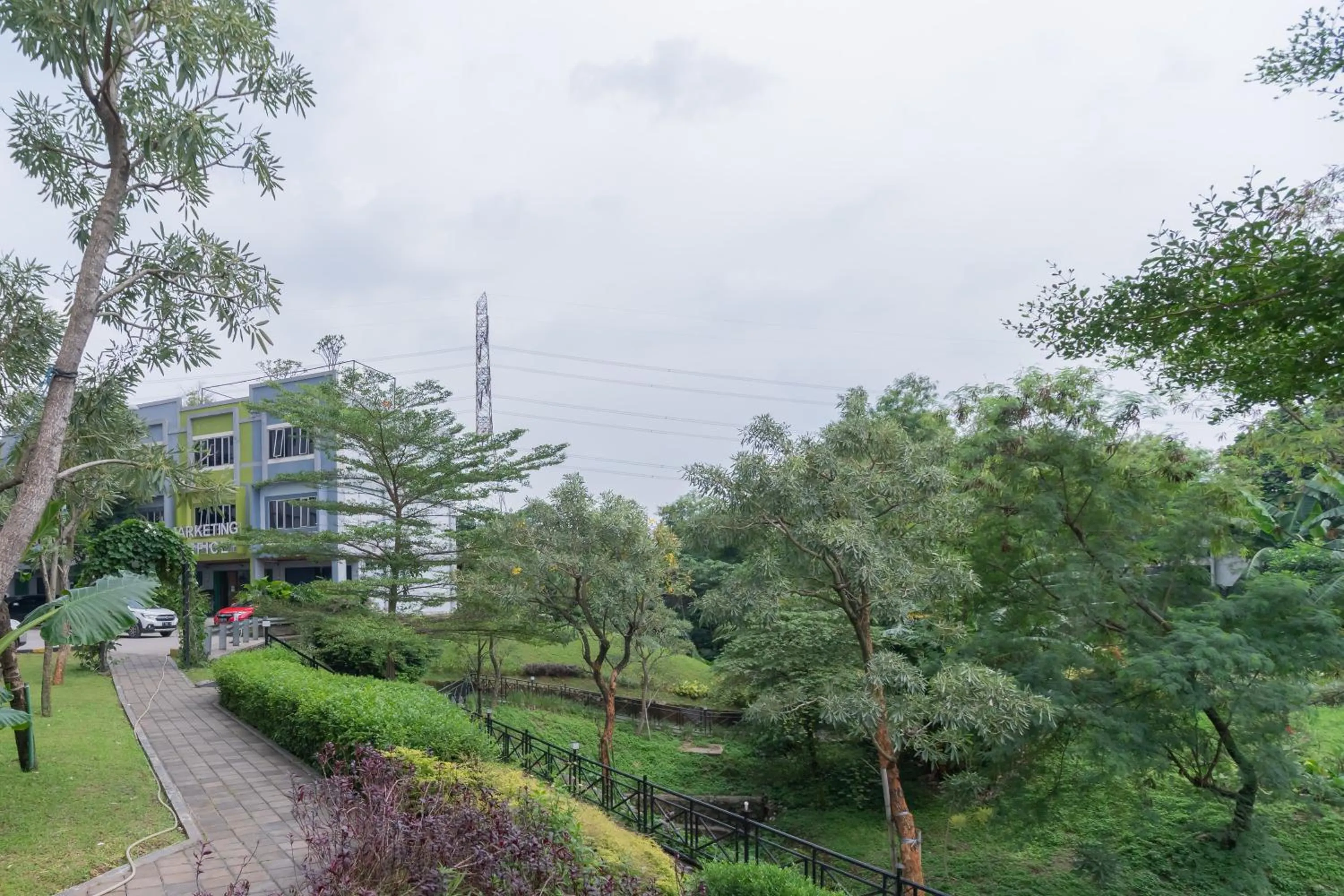 RedLiving Apartemen Gunung Putri - SIROOMS