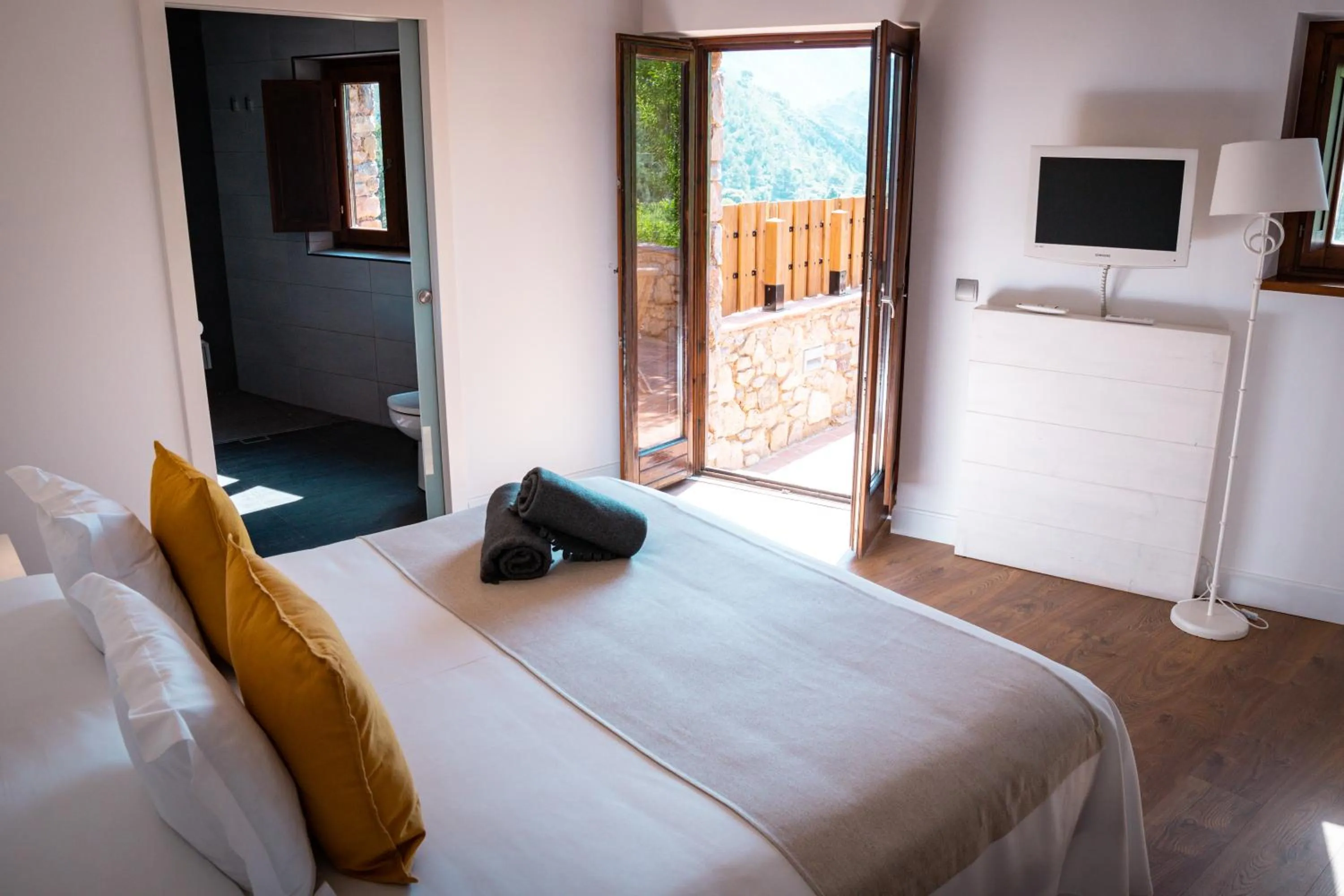 Bed in Hotel Mas Mariassa