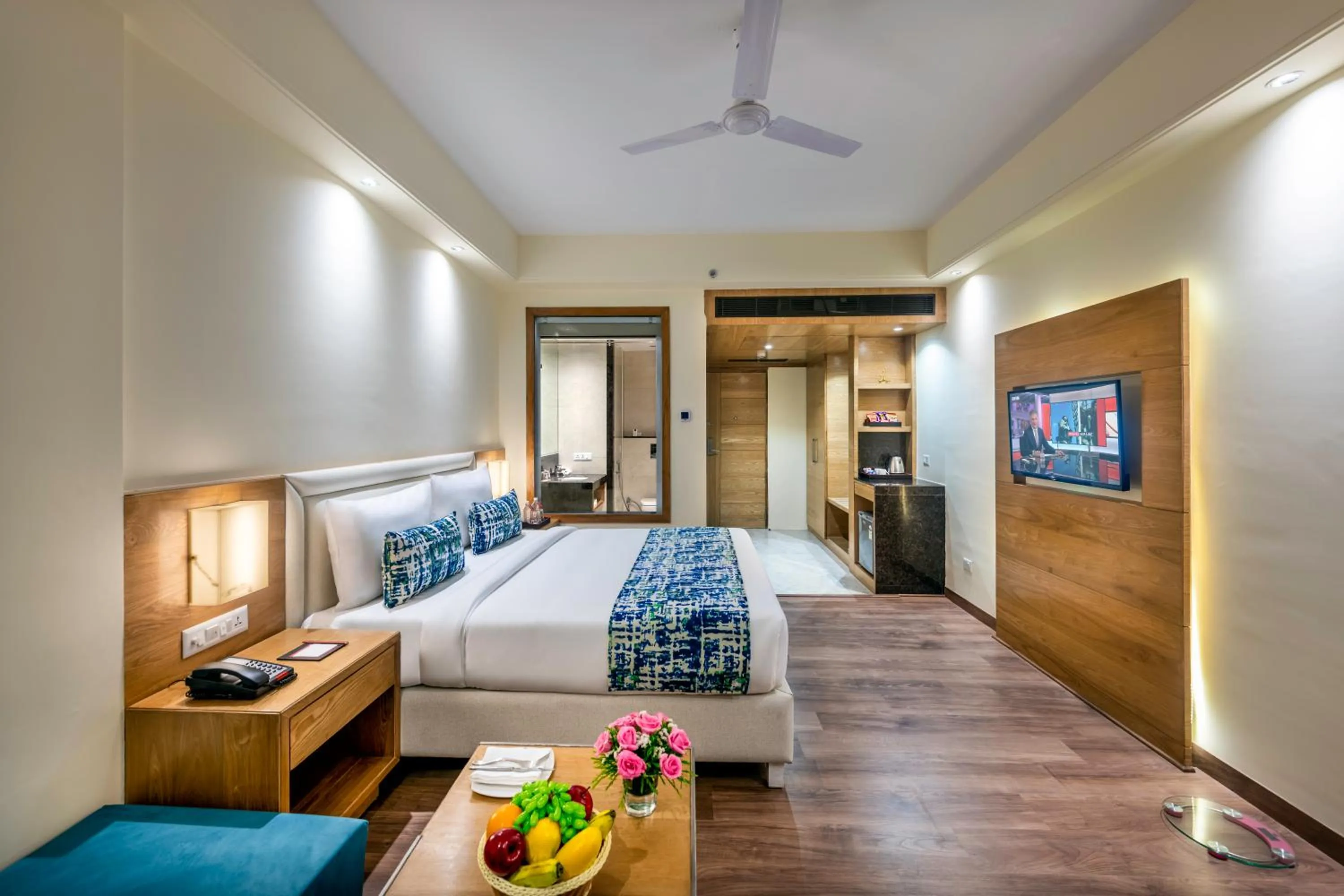 Photo of the whole room, Bed in Lords Inn Jaipur