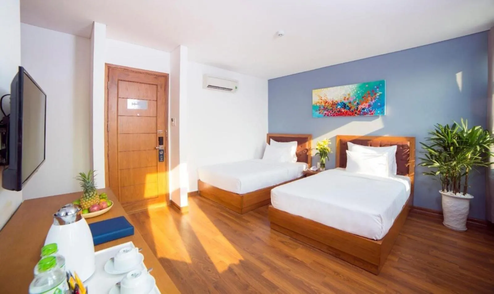 Photo of the whole room, Bed in Hai Trieu Hotel