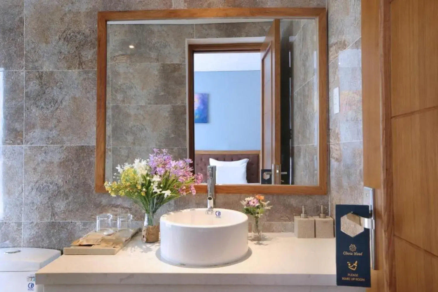 Triple Room with City View in Hai Trieu Hotel Triple Room with City View in Hai Trieu Hotel