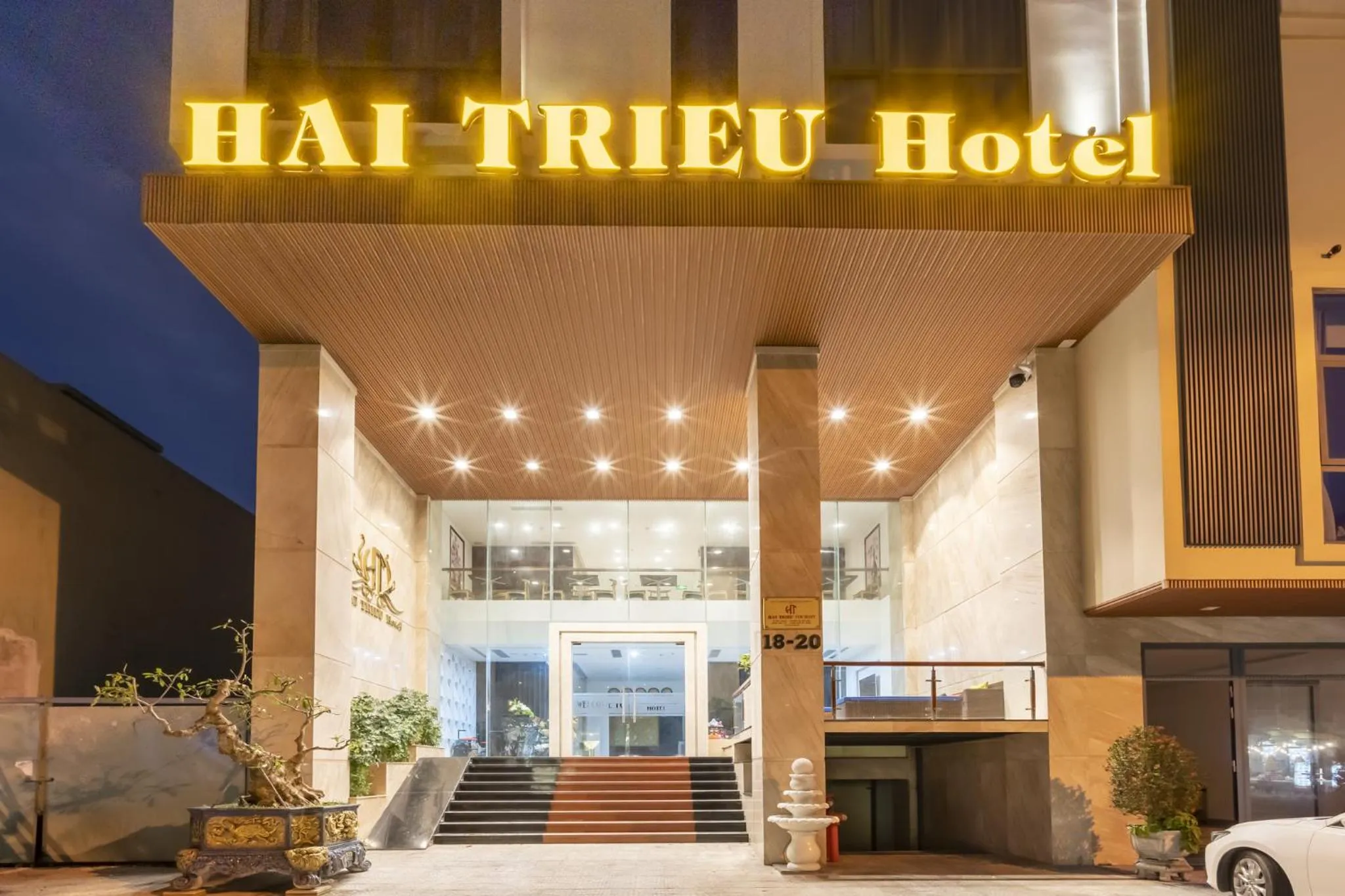 Property building in Hai Trieu Hotel