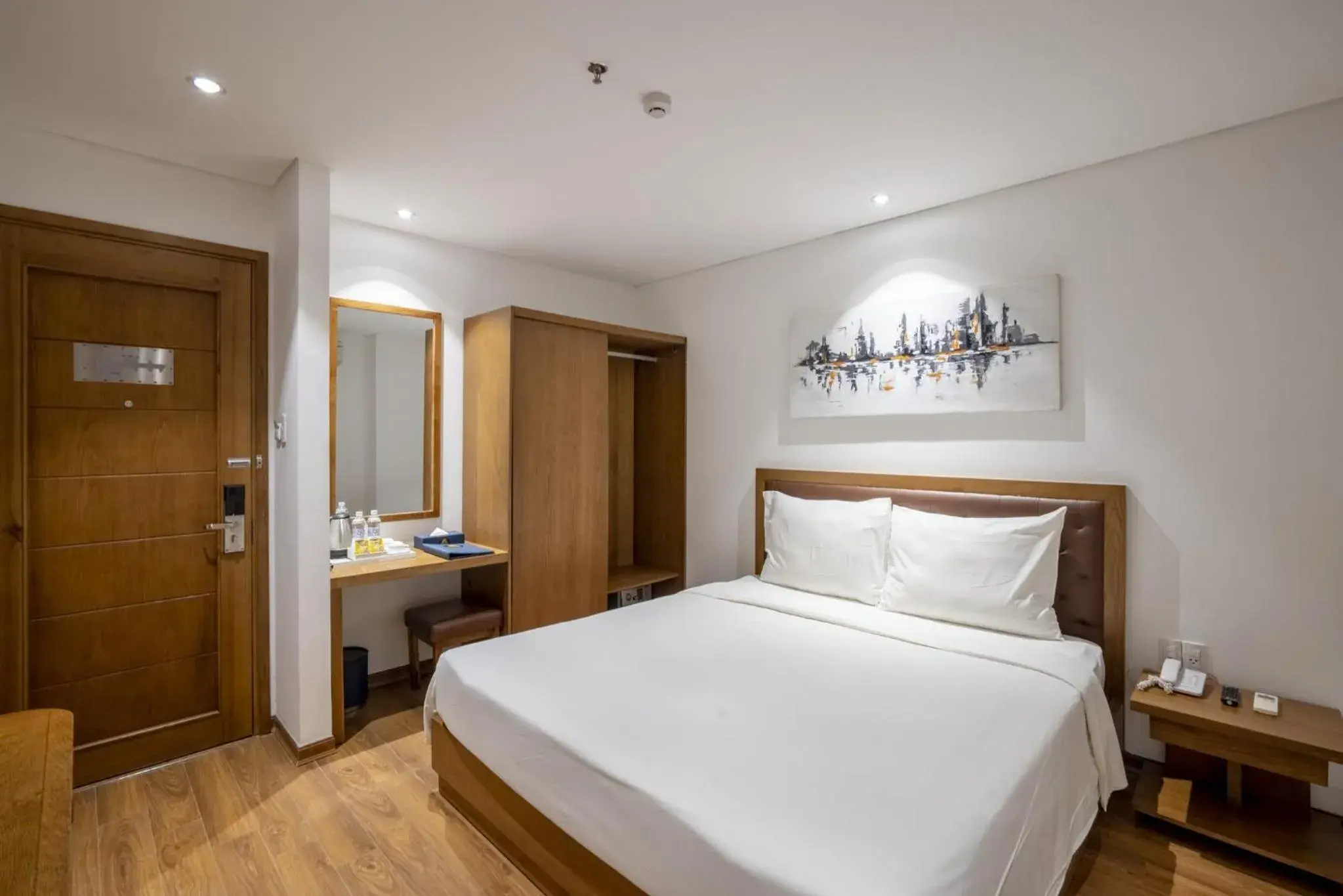 Superior Double Room in Hai Trieu Hotel Superior Double Room in Hai Trieu Hotel