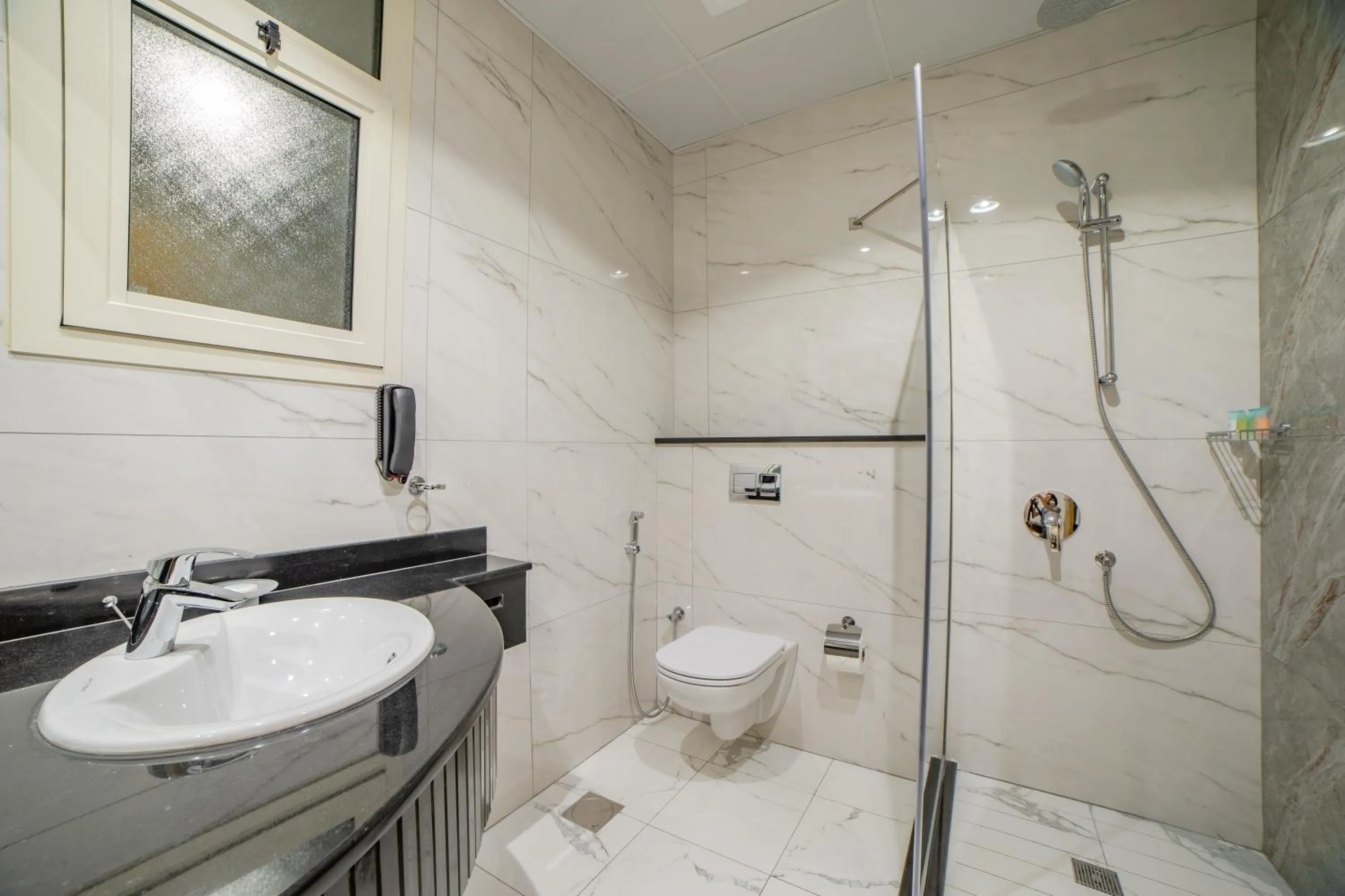 Bathroom in Platinum Coast Hotel Apartments