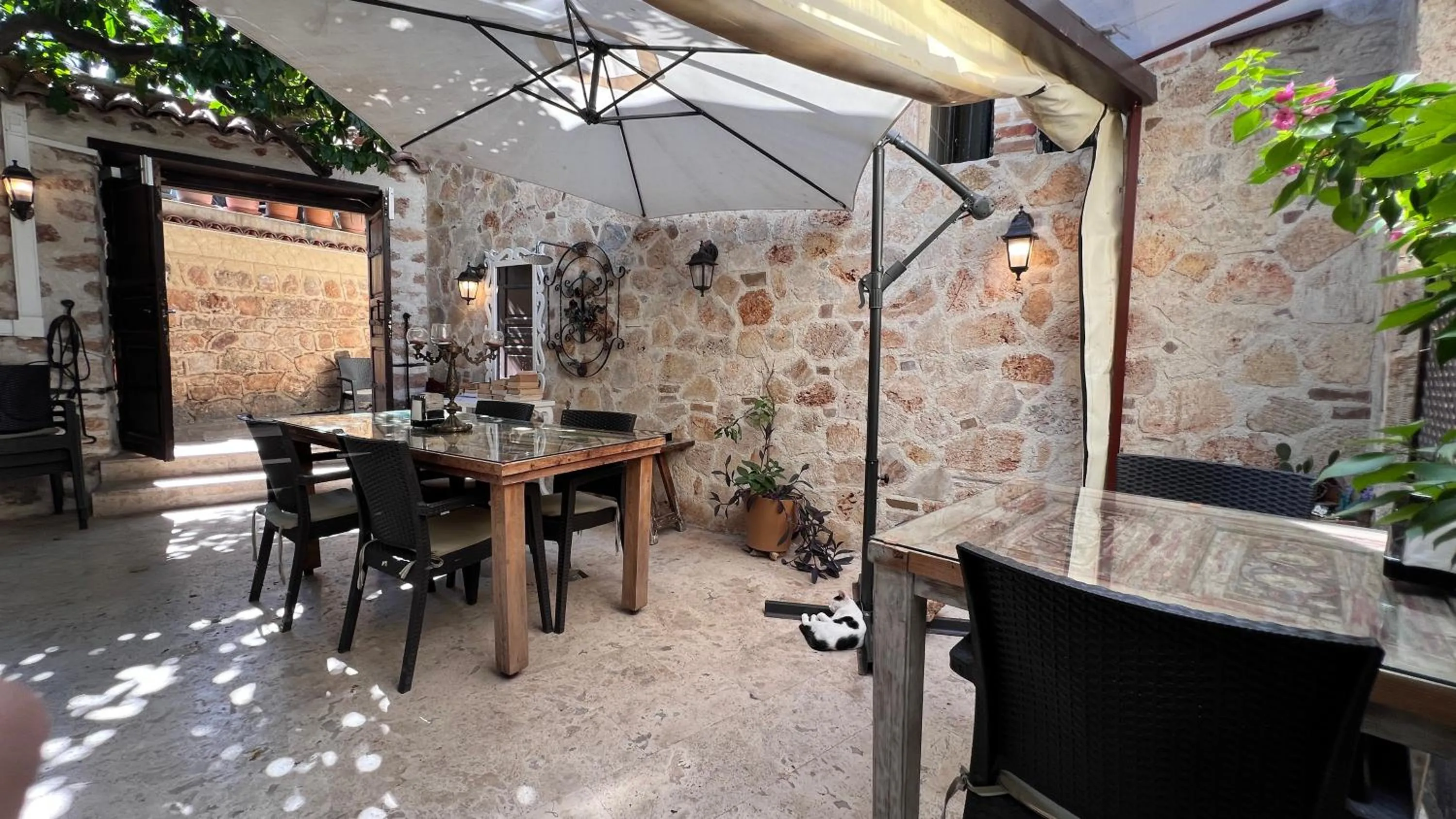 Property building in Villa Citronella Boutique Hotel