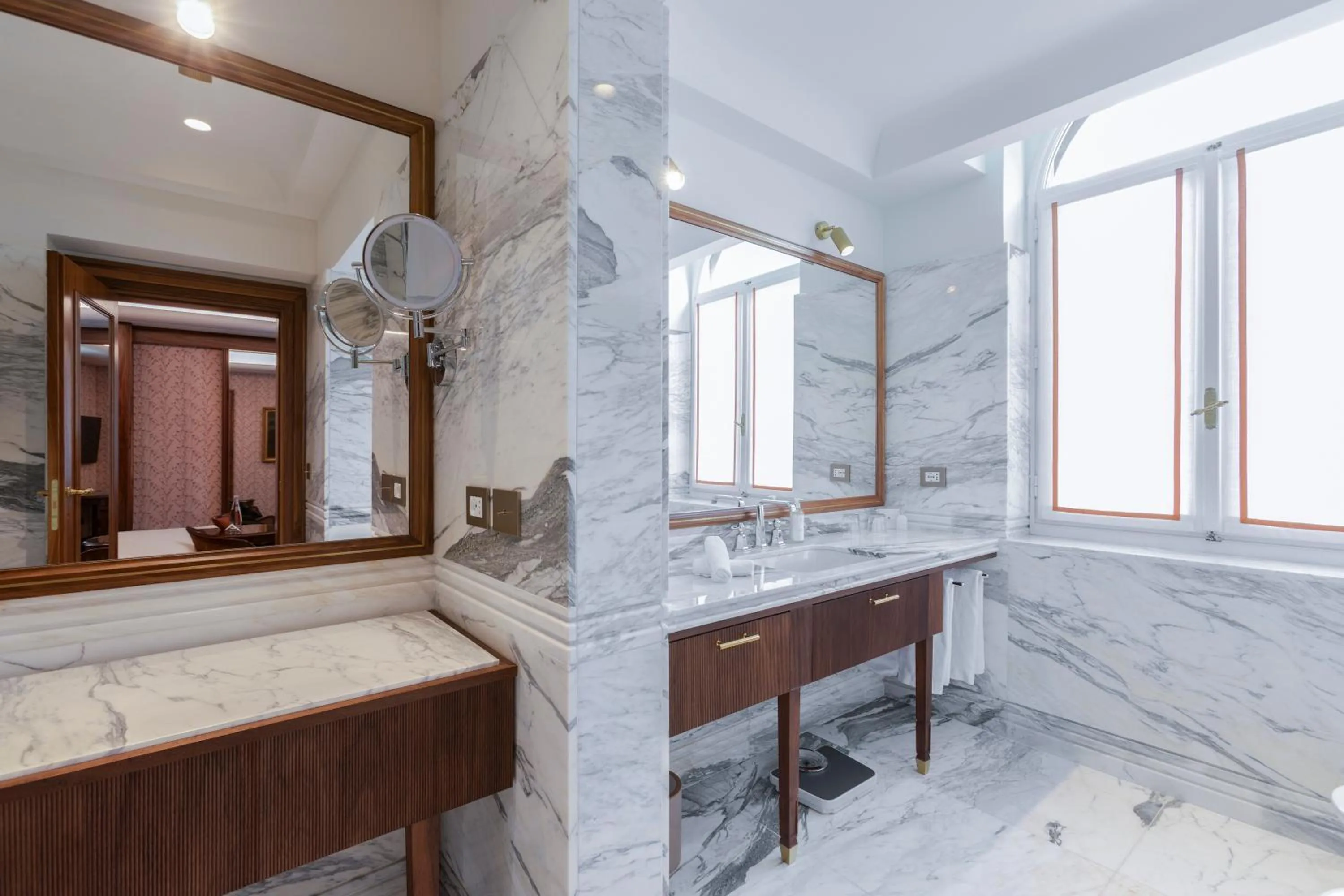 Bathroom in Hotel Regency - Small Luxury Hotels of the World