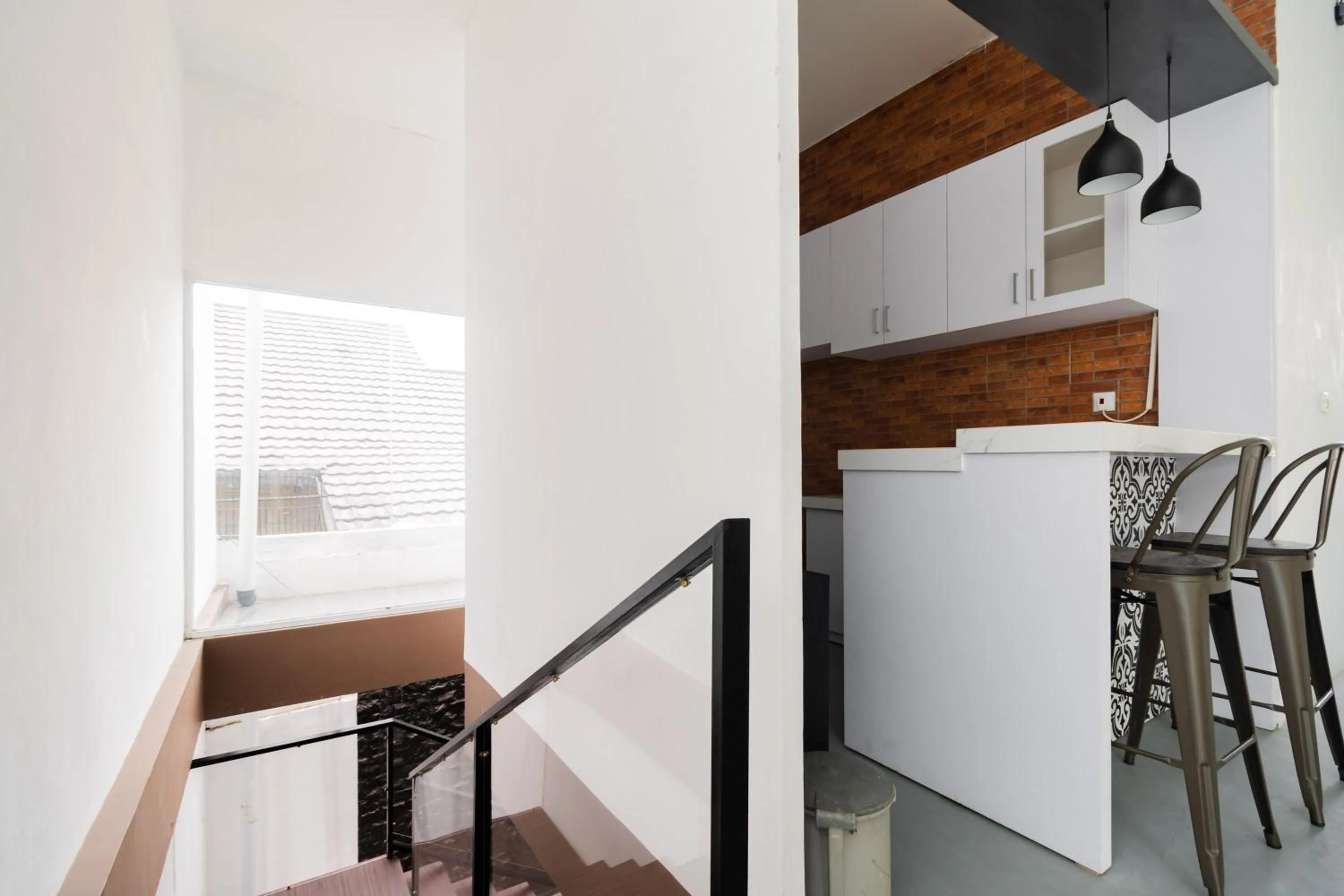 Dining area in RedDoorz Syariah at Jalan Andalas Padang